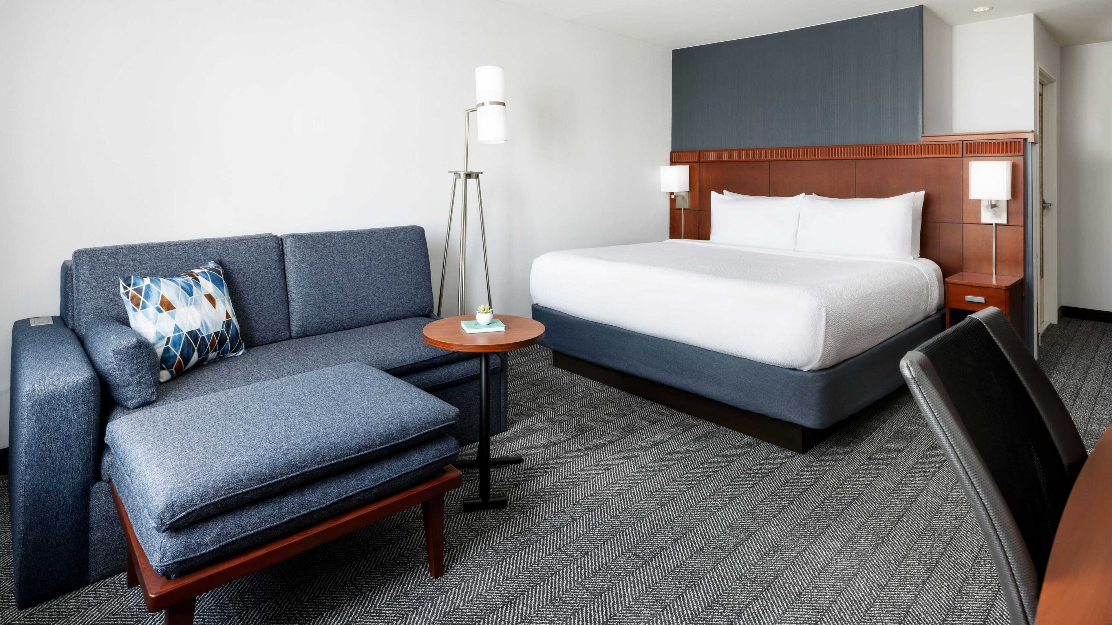 Courtyard By Marriott Las Vegas Stadium Area - Image 2