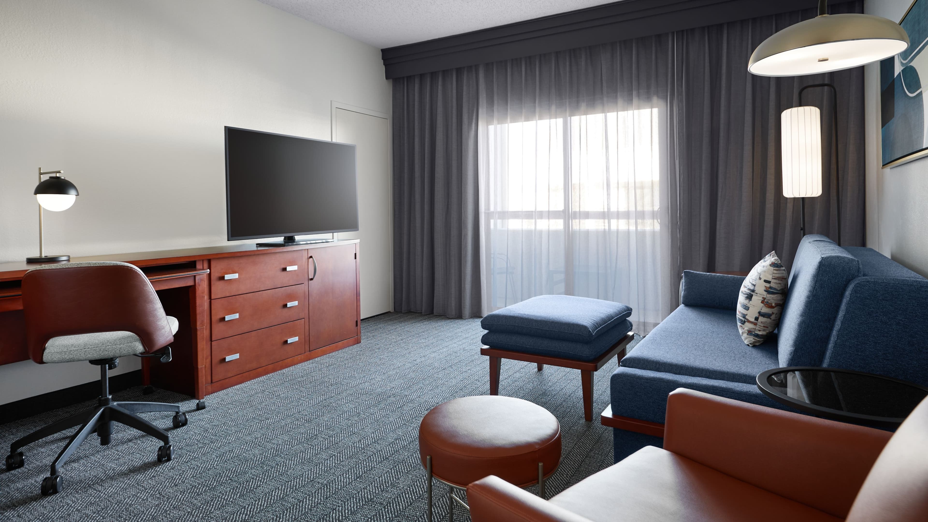 Courtyard Kansas City Overland Park/Metcalf, South of College Boulevard - Image 2