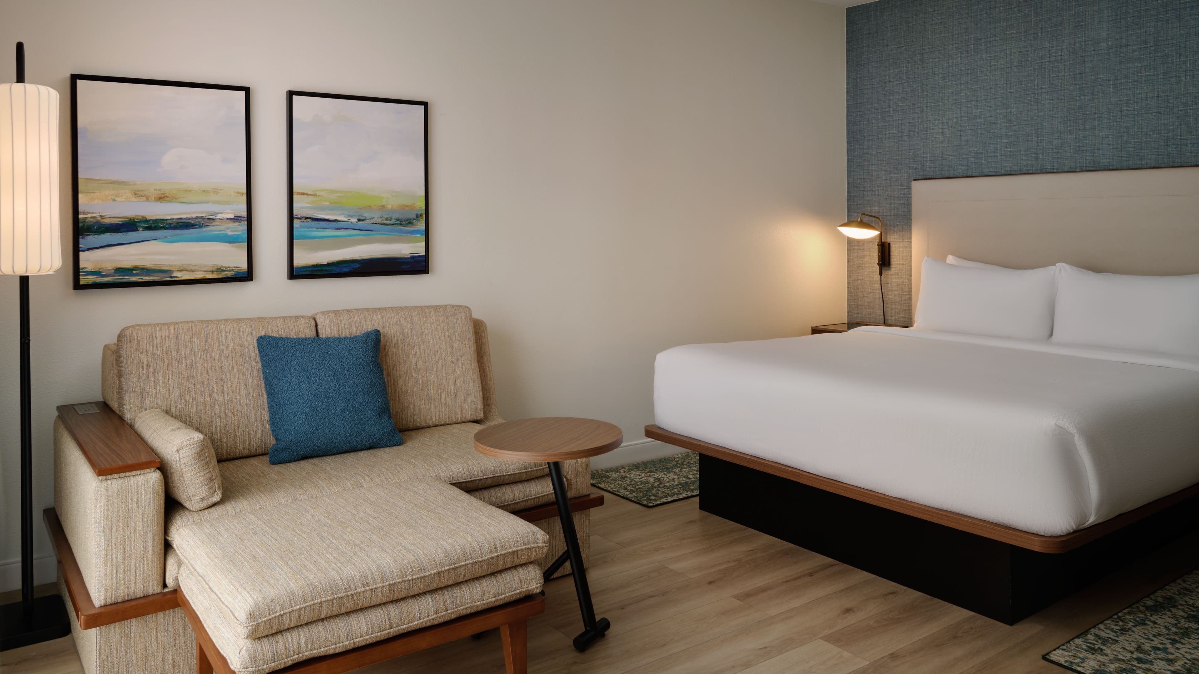 Courtyard Orlando Airport - Image 2