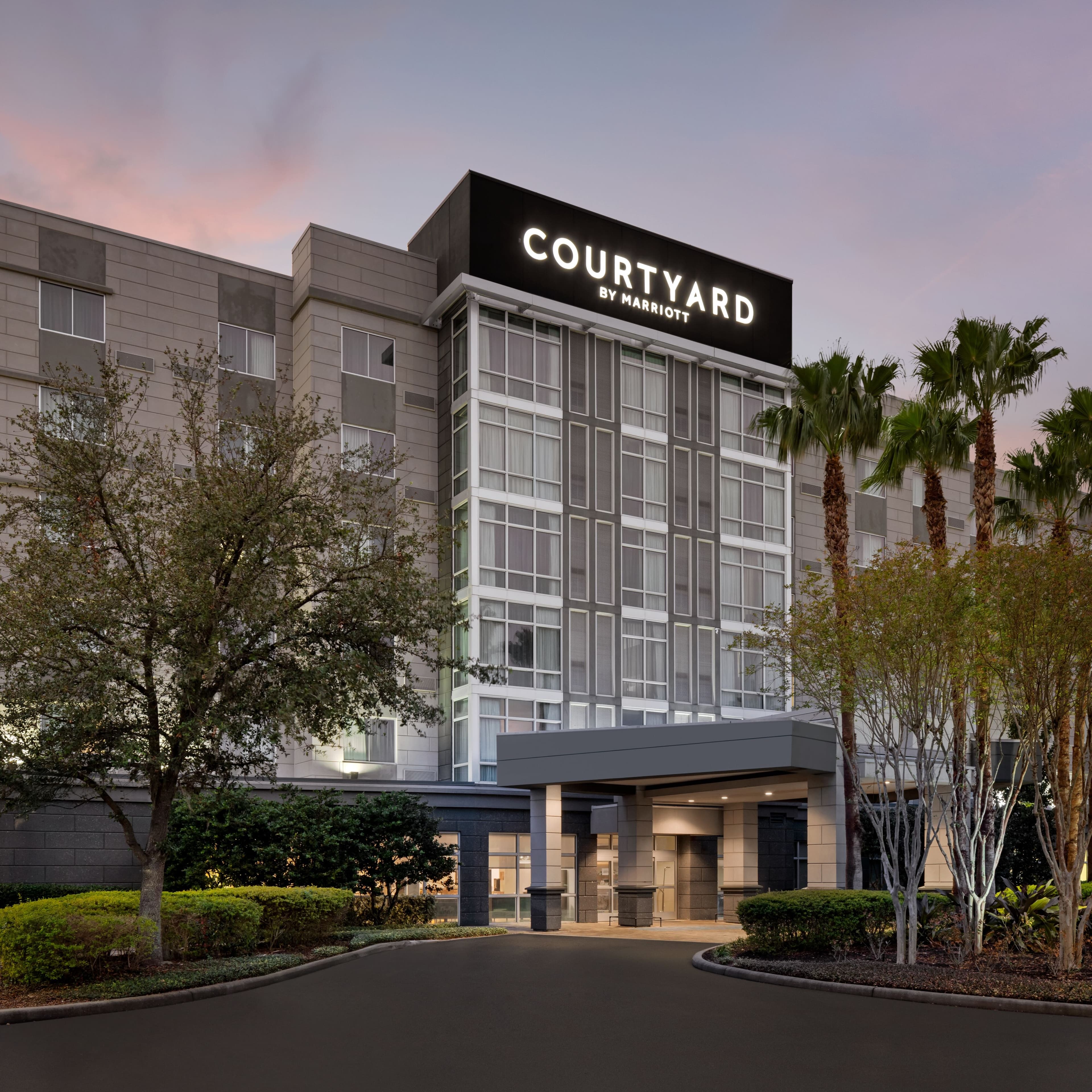 Courtyard Orlando South/Grande Lakes Area - Image 1