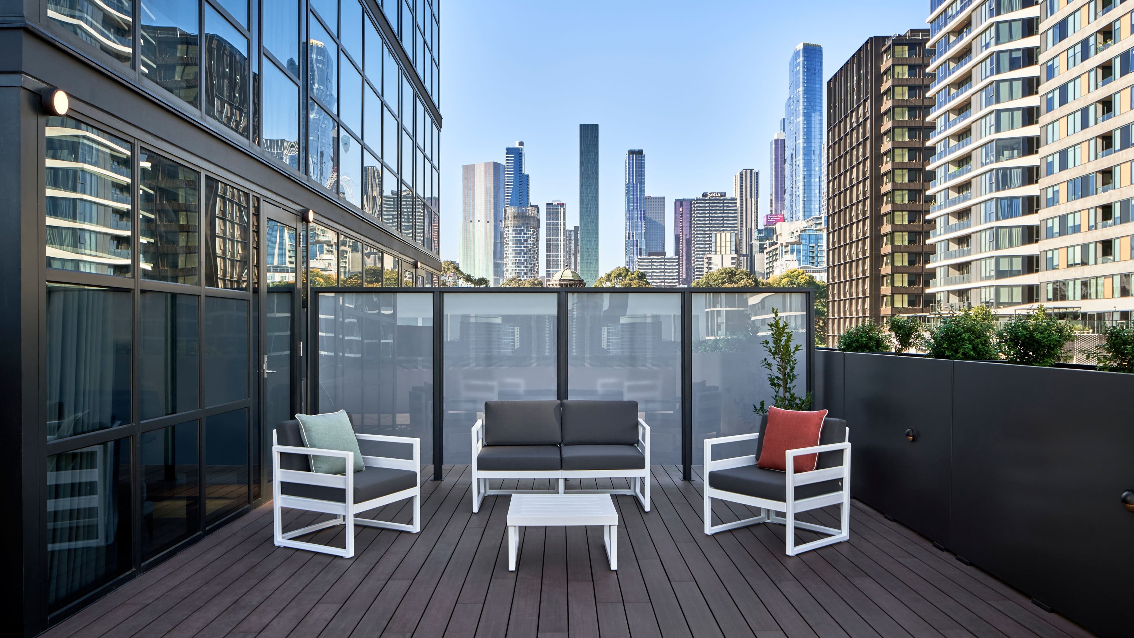 Courtyard Melbourne Flagstaff Gardens - Image 5