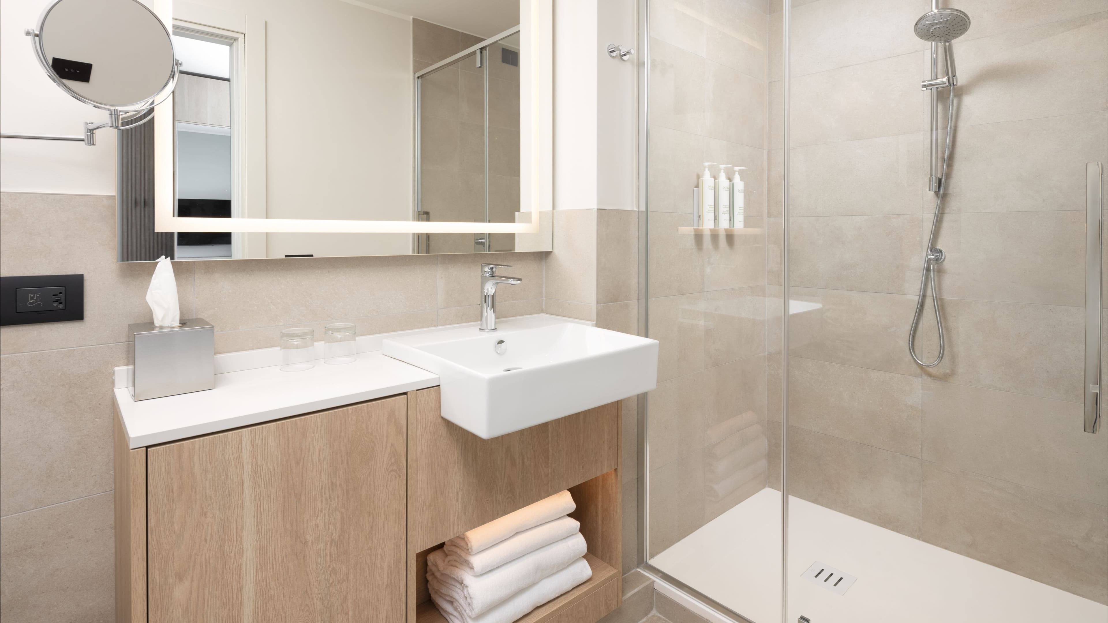 Standard - Image 7