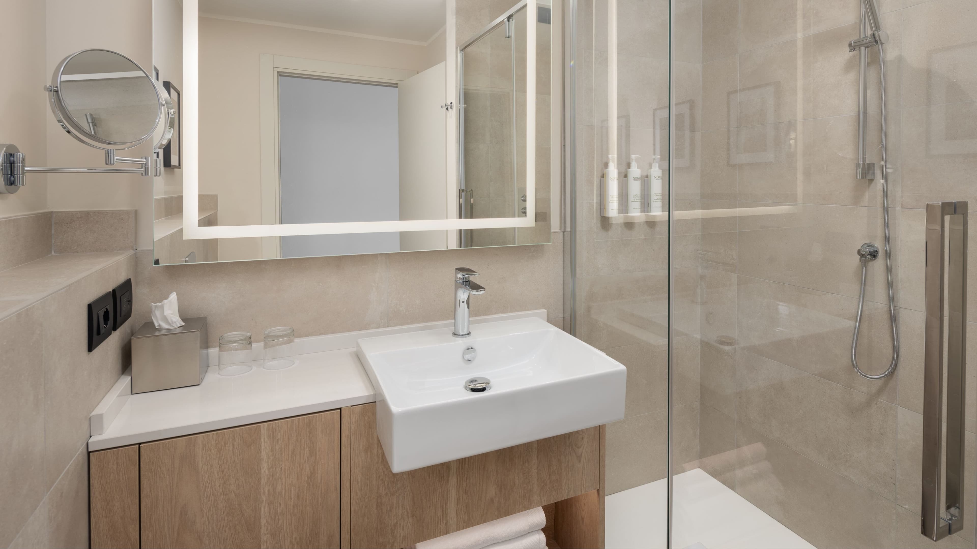 Standard - Image 9