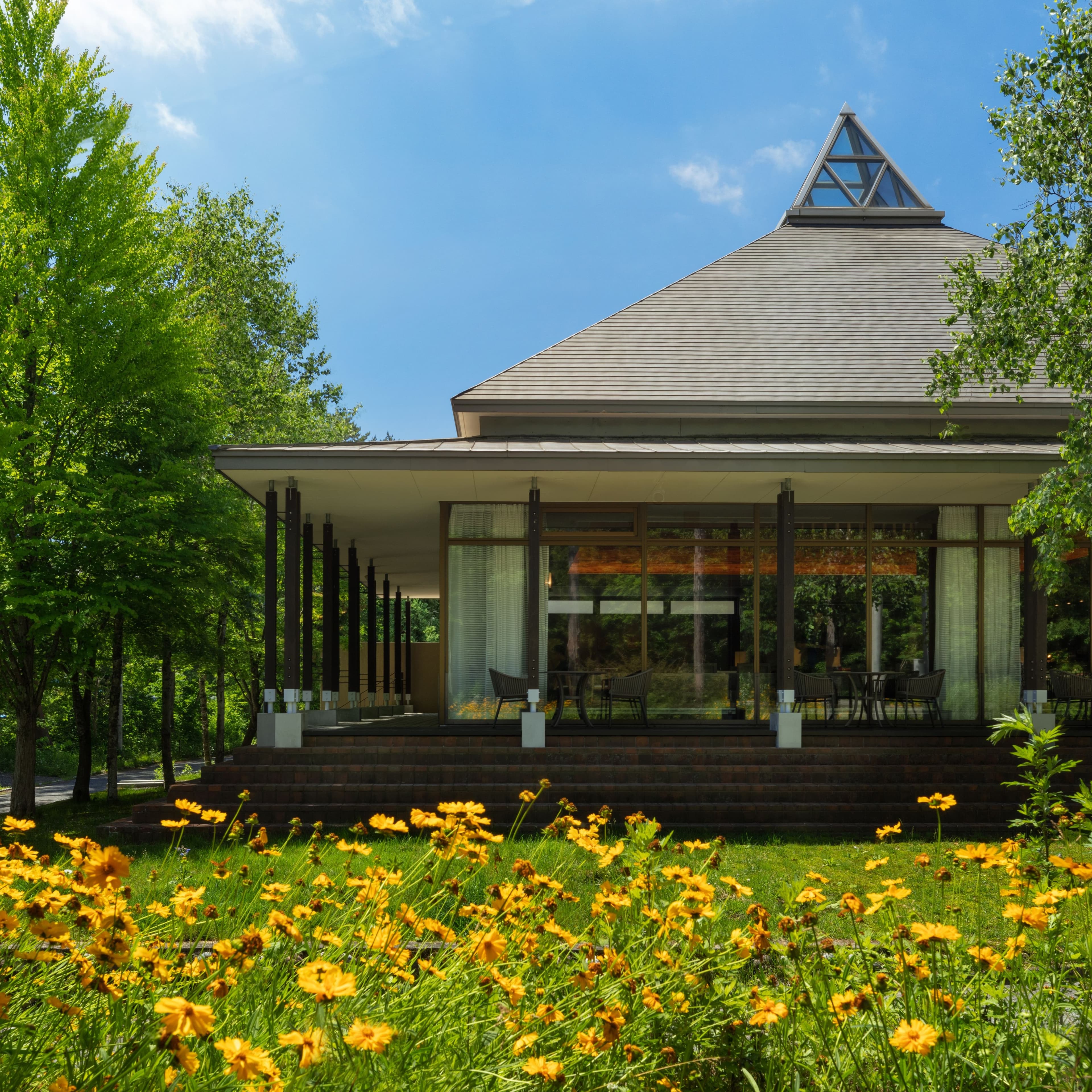 Courtyard Hakuba - Image 1
