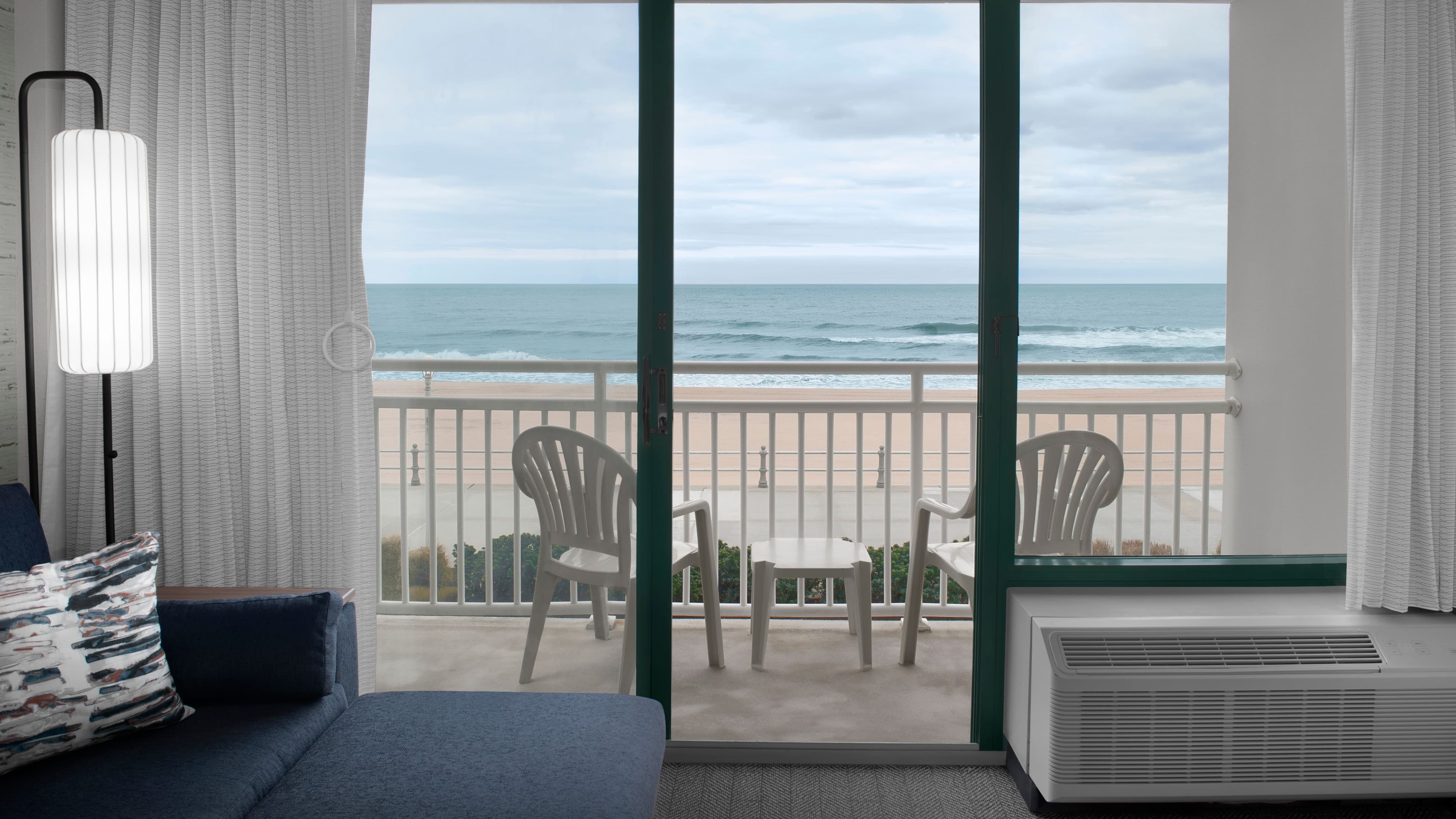 Courtyard Virginia Beach Oceanfront/South — 12