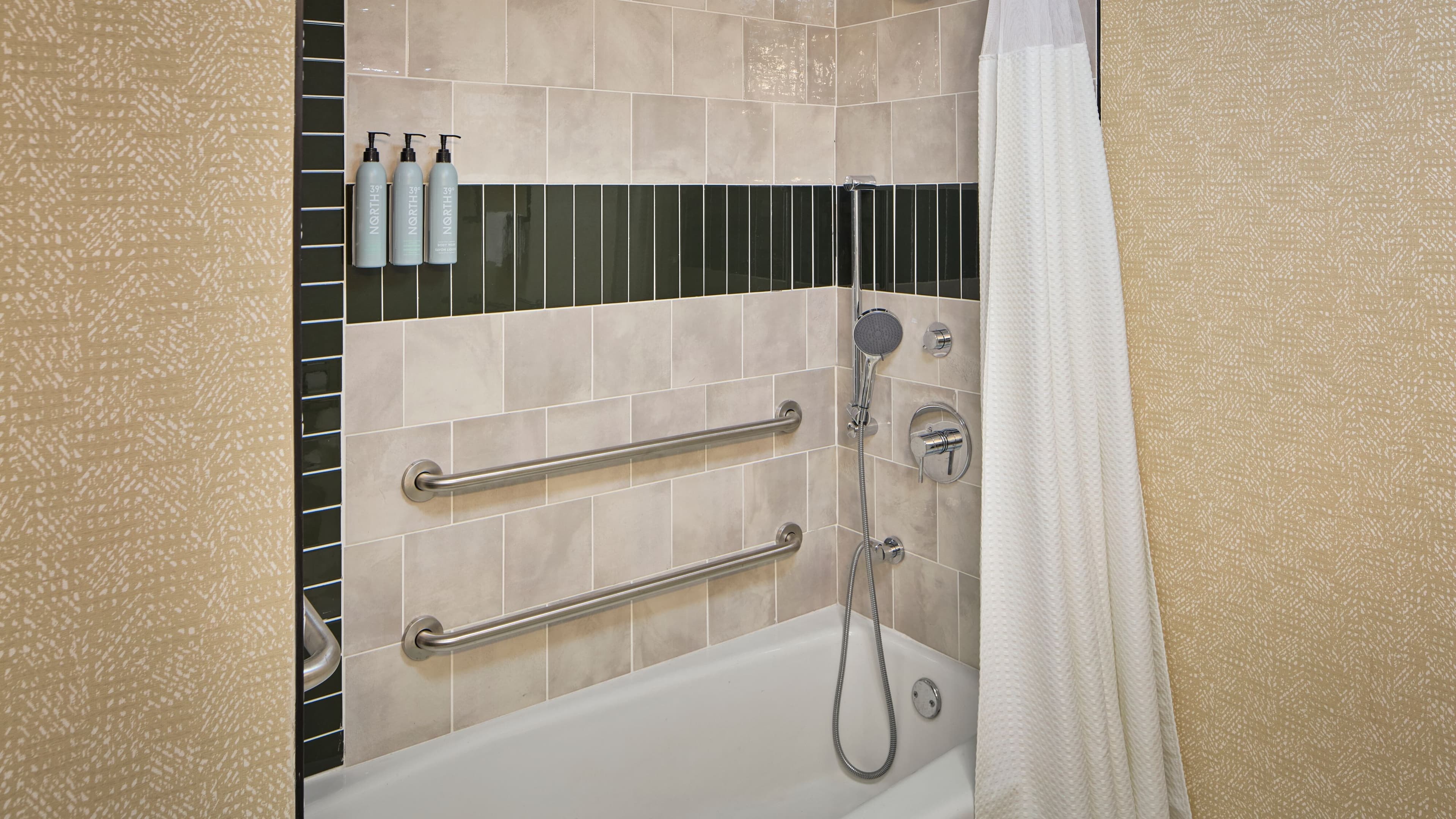 Courtyard Virginia Beach Norfolk - Image 4