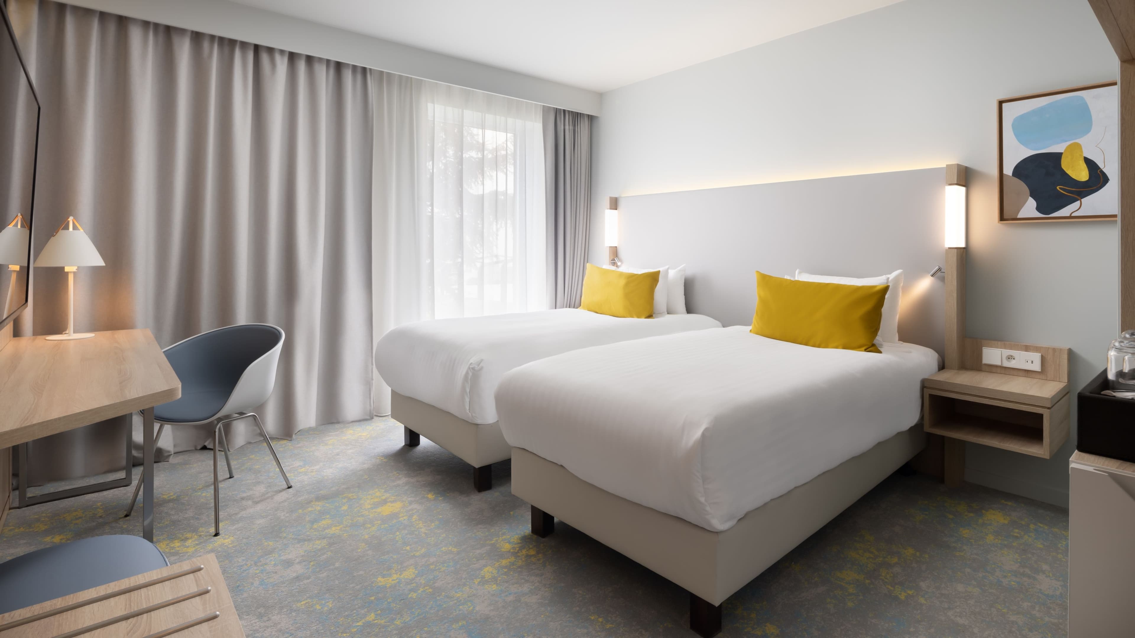 Deluxe Room - Image 5