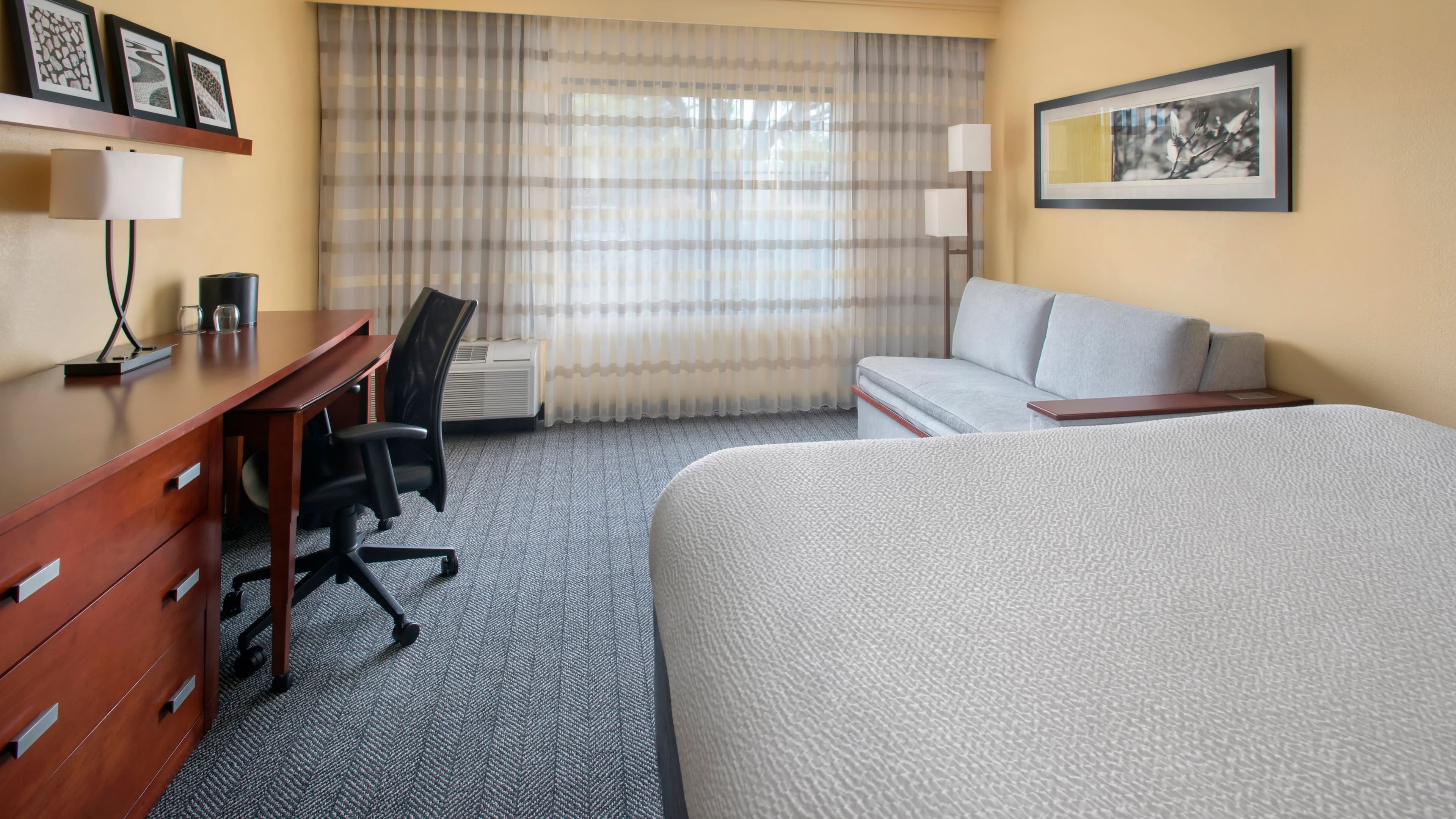 Courtyard Mt. Laurel Cherry Hill — 18