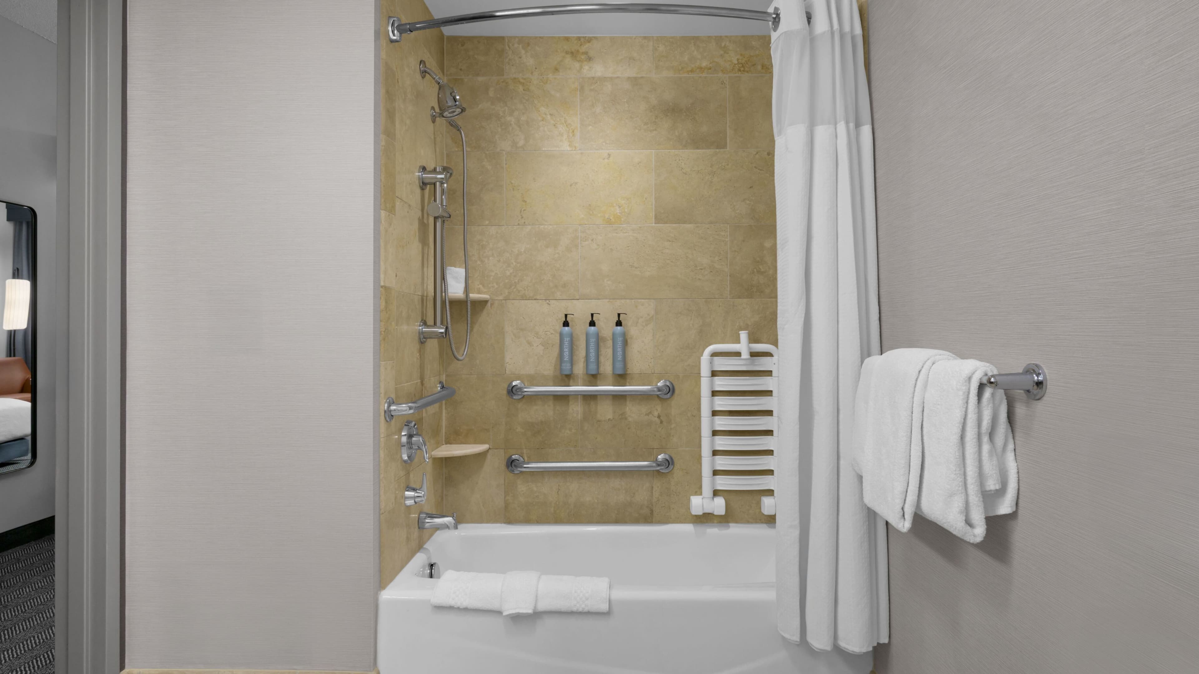 King Guest Room - Image 8