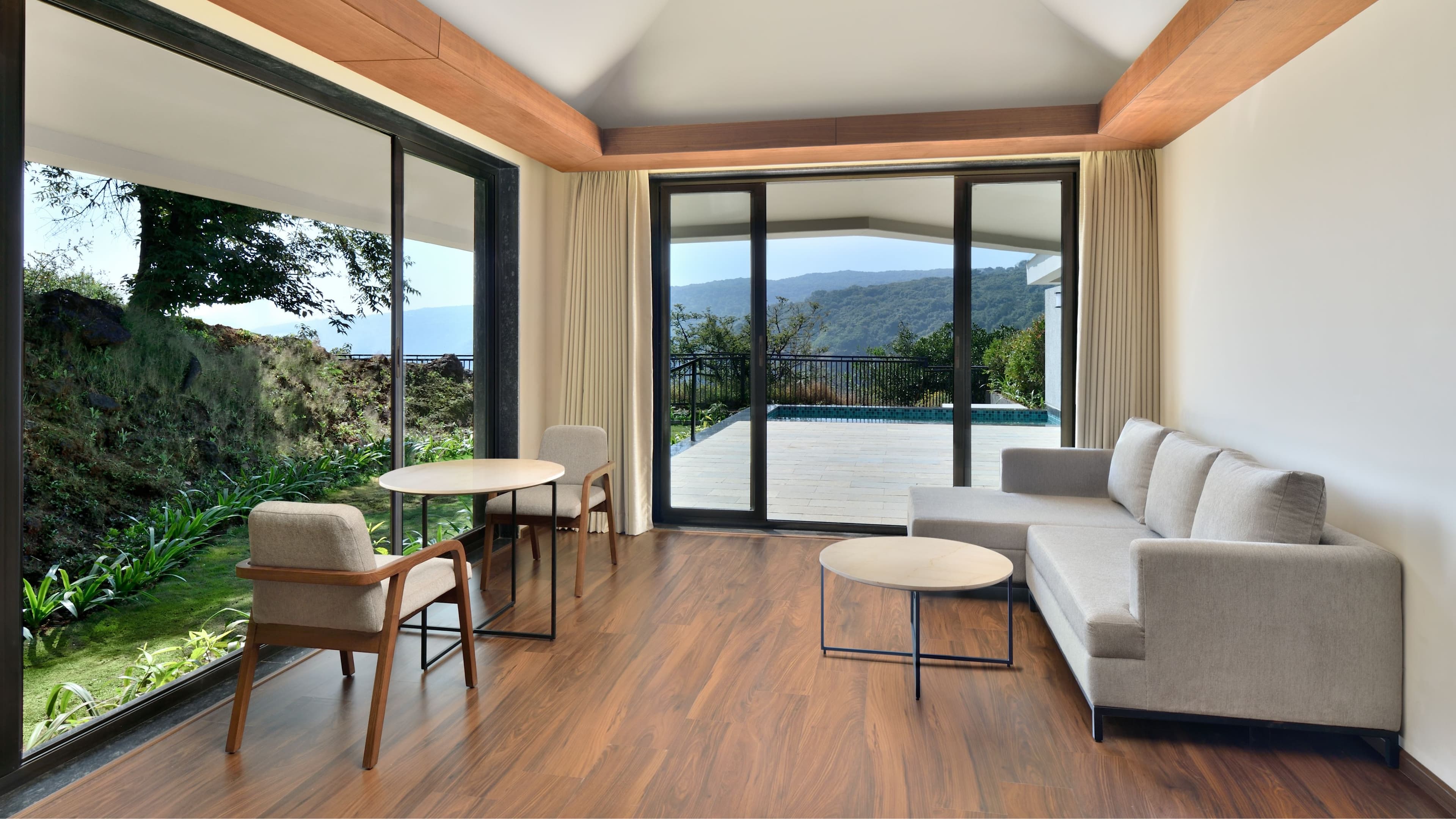 Courtyard Mahabaleshwar — 8