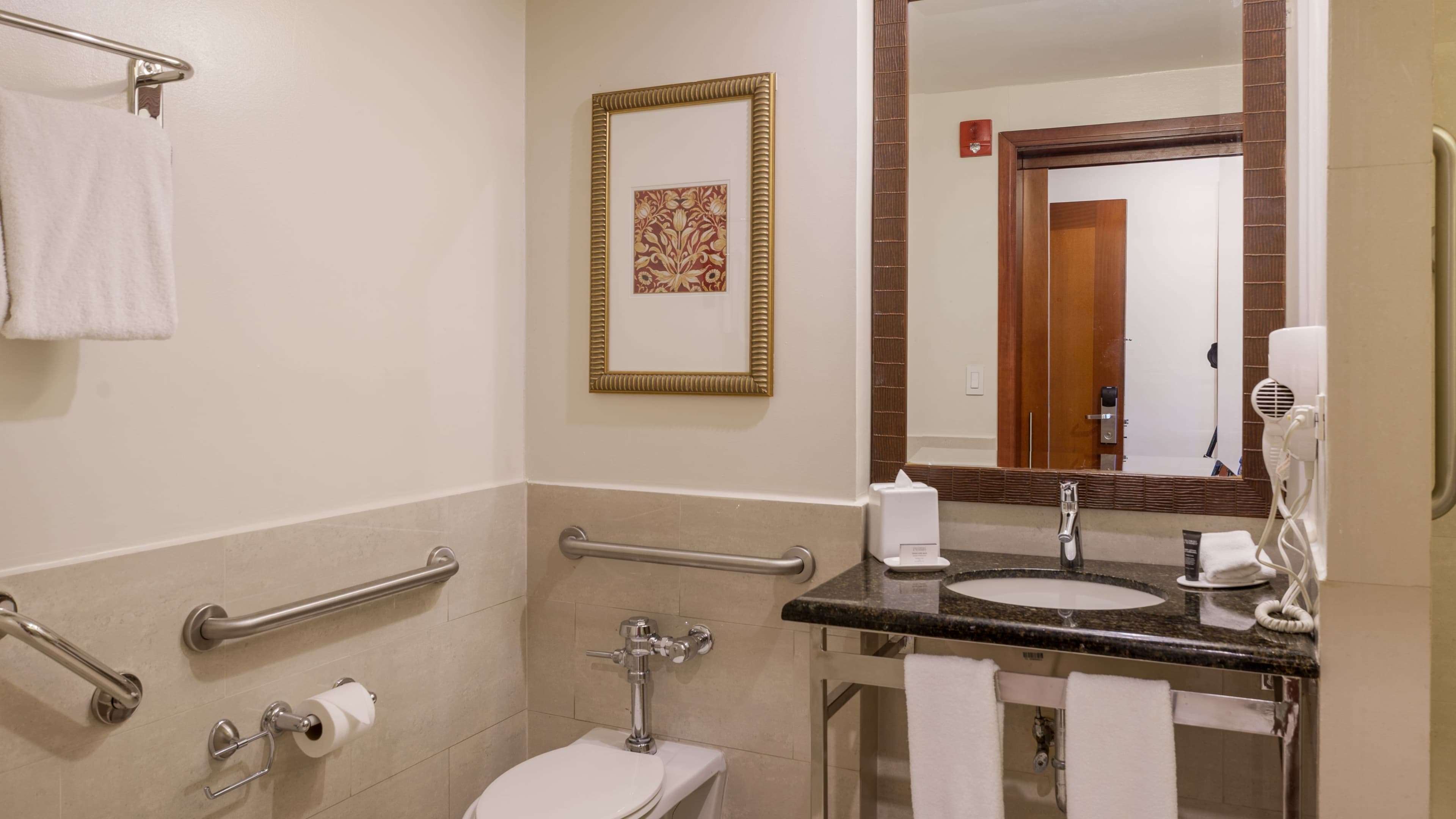 Courtyard Panama Multiplaza Mall — 15