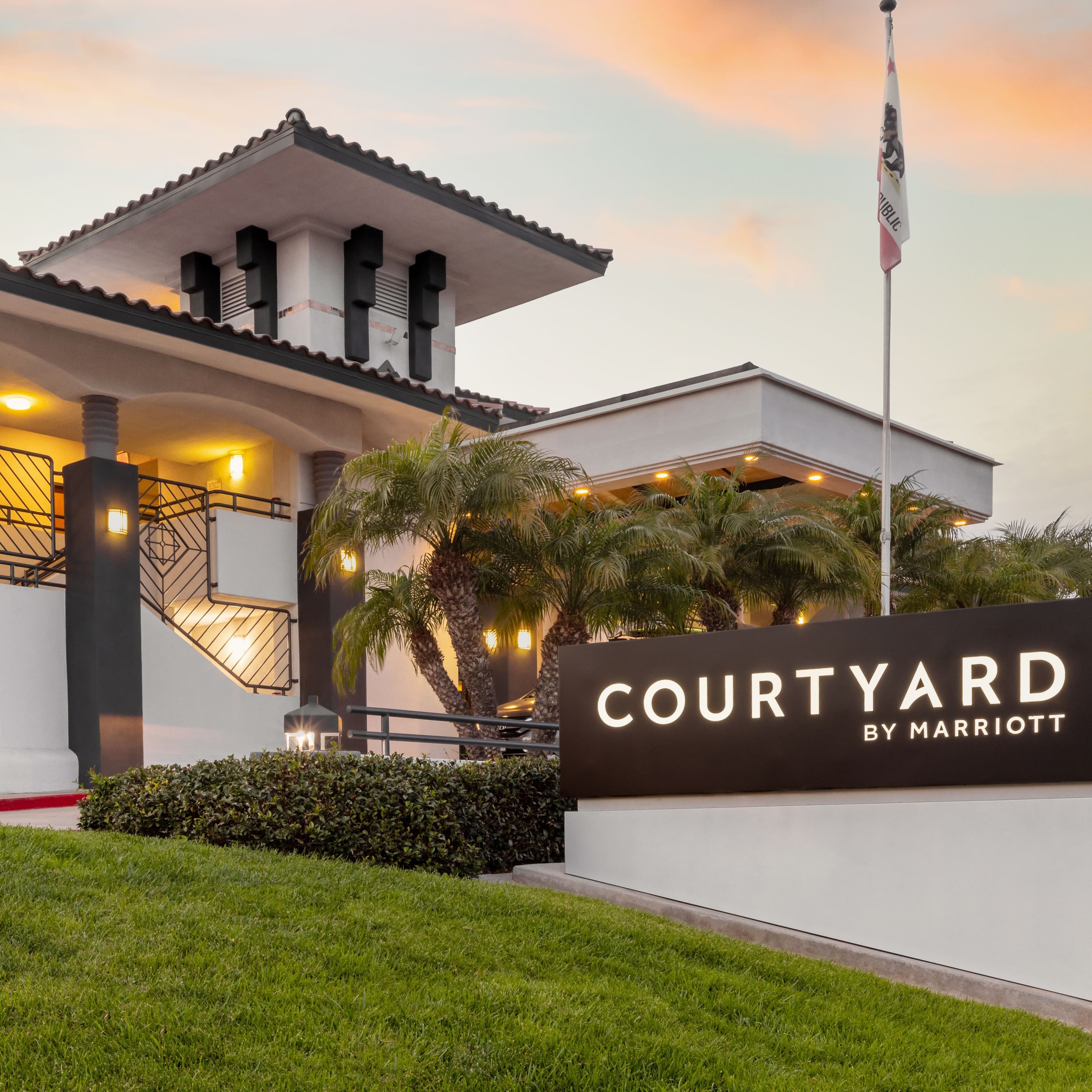 Courtyard San Diego Del Mar/Solana Beach - Image 1