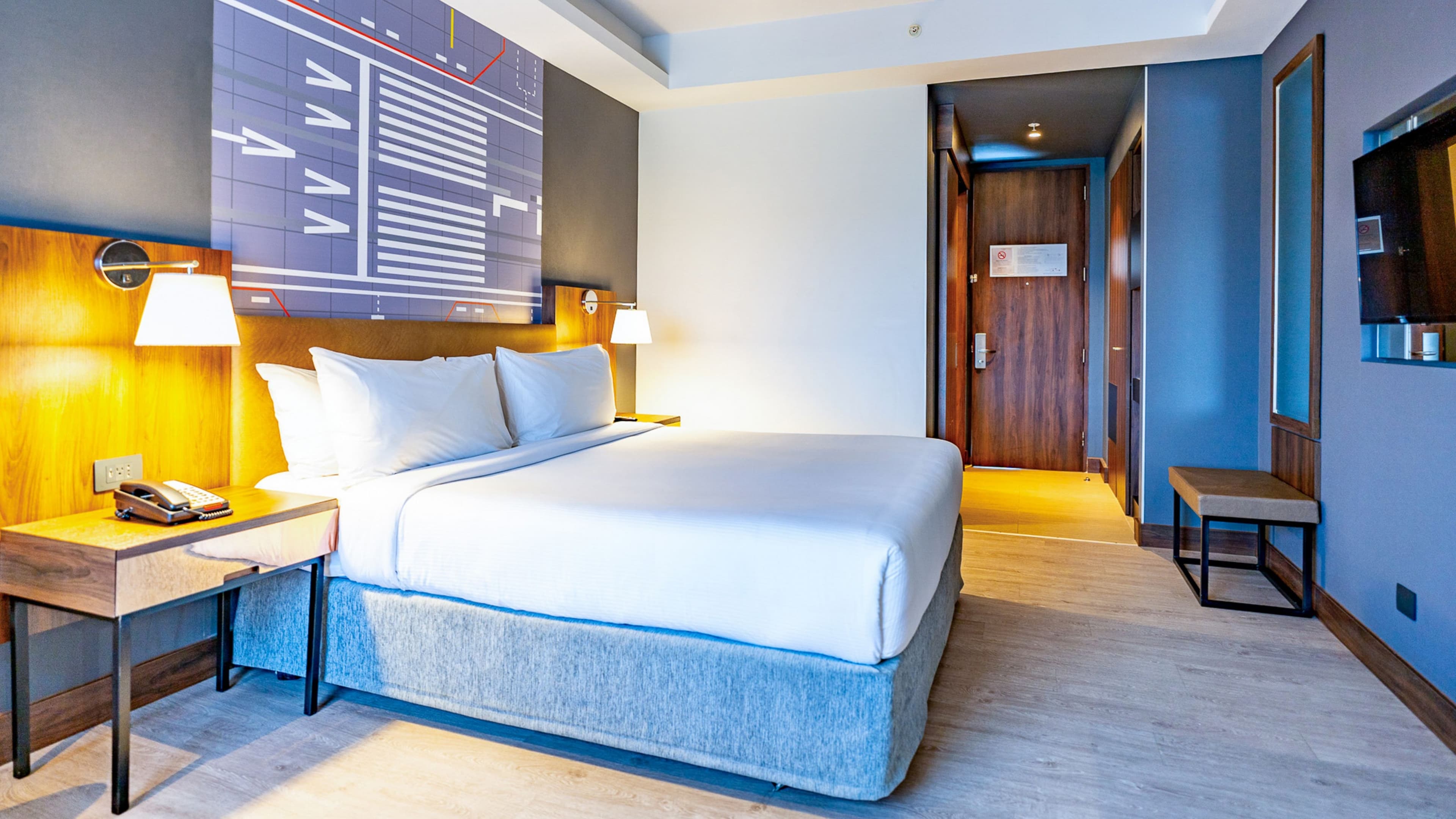 Courtyard Santiago Airport - Image 4