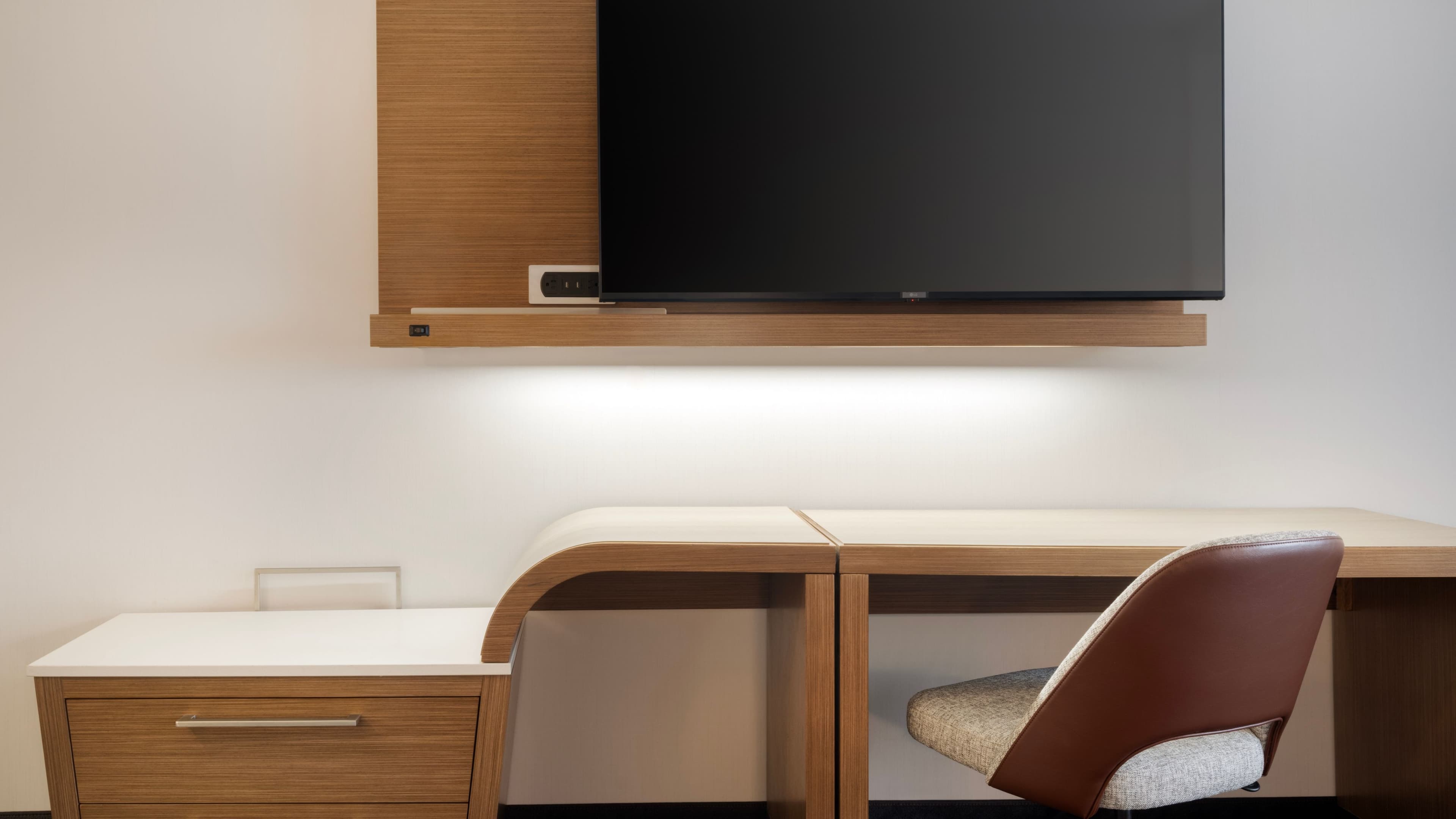 Courtyard Redwood City - Image 5