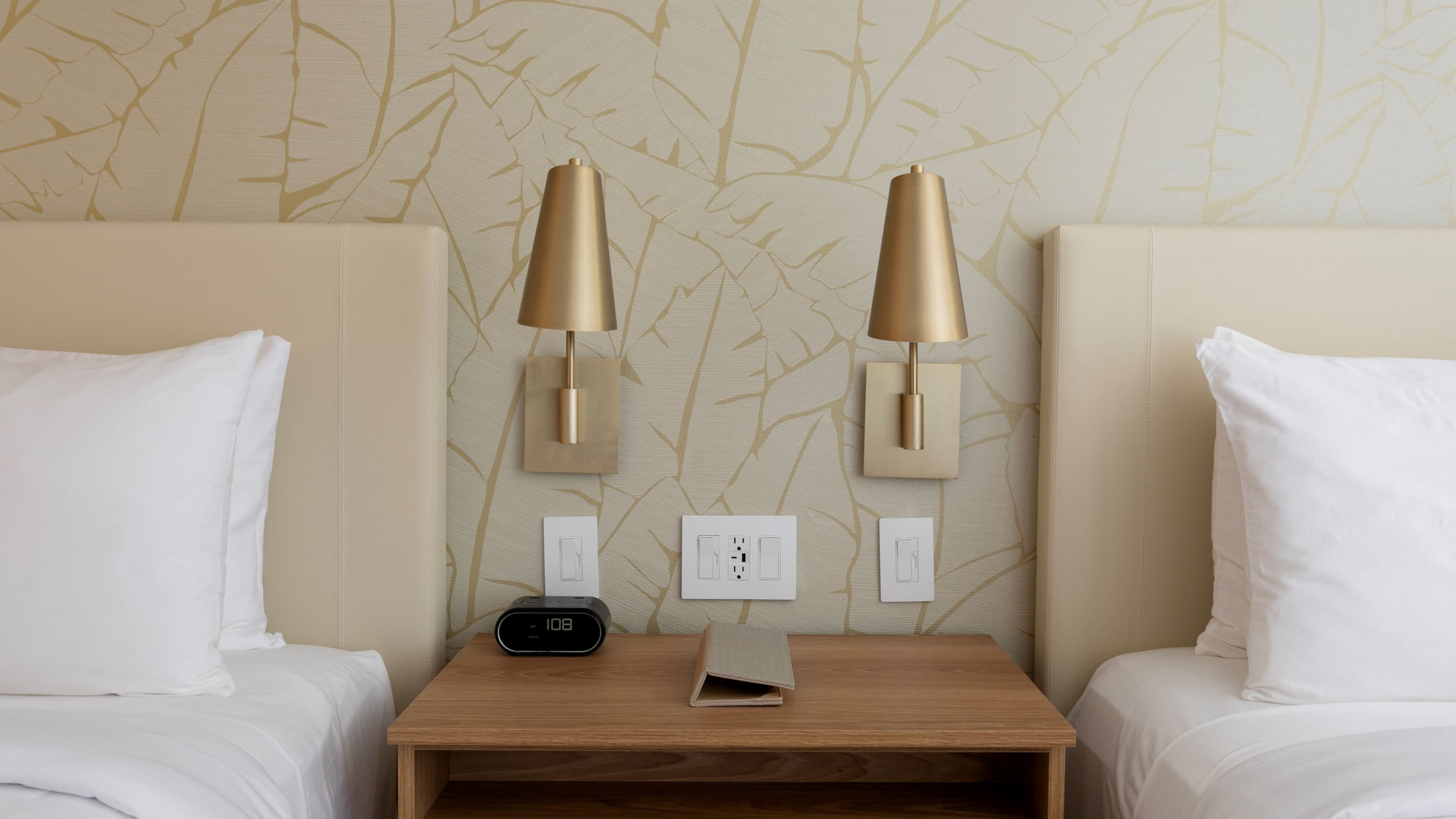 Courtyard Isla Verde Beach Resort - Image 2