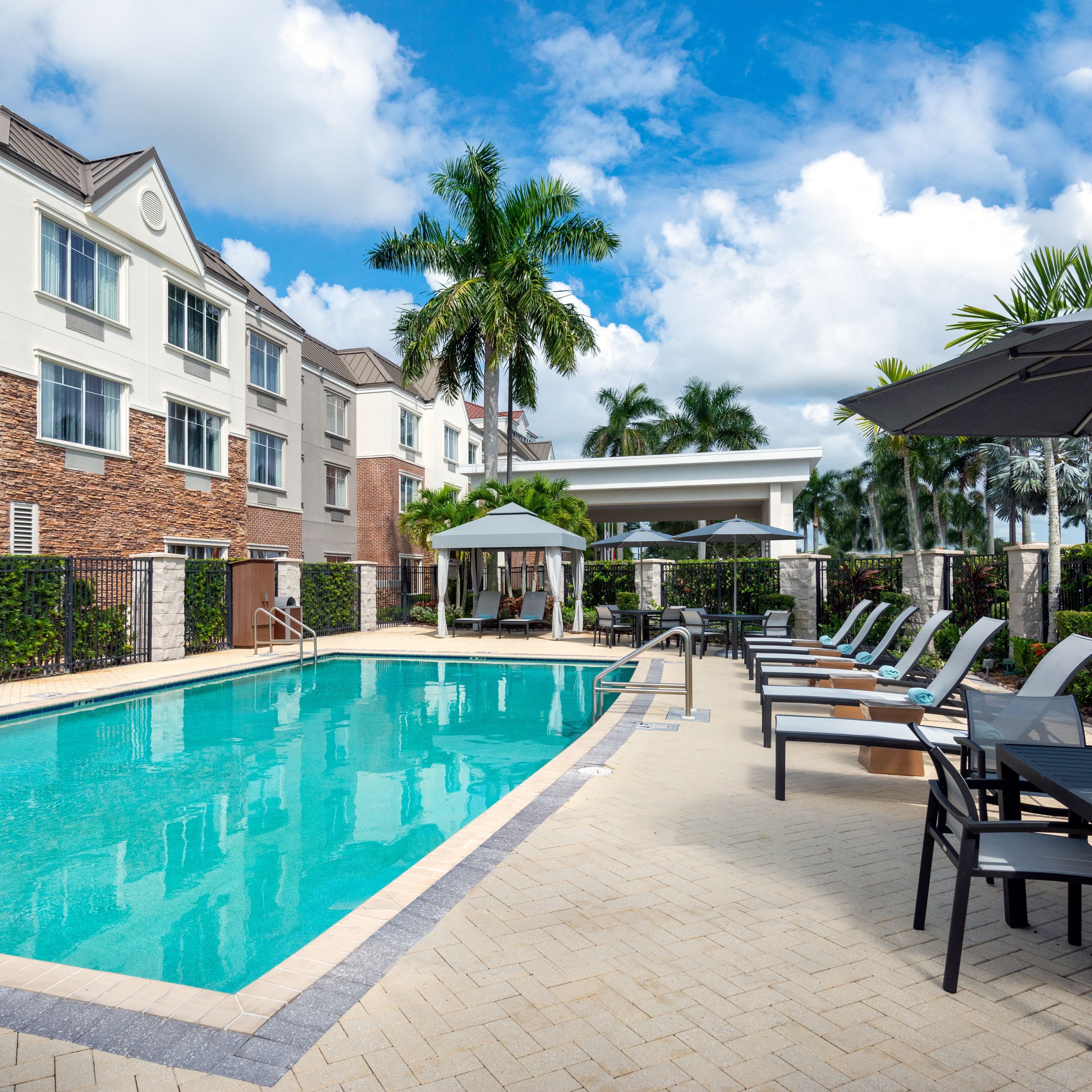 Courtyard Sarasota at University Town Center - Image 1