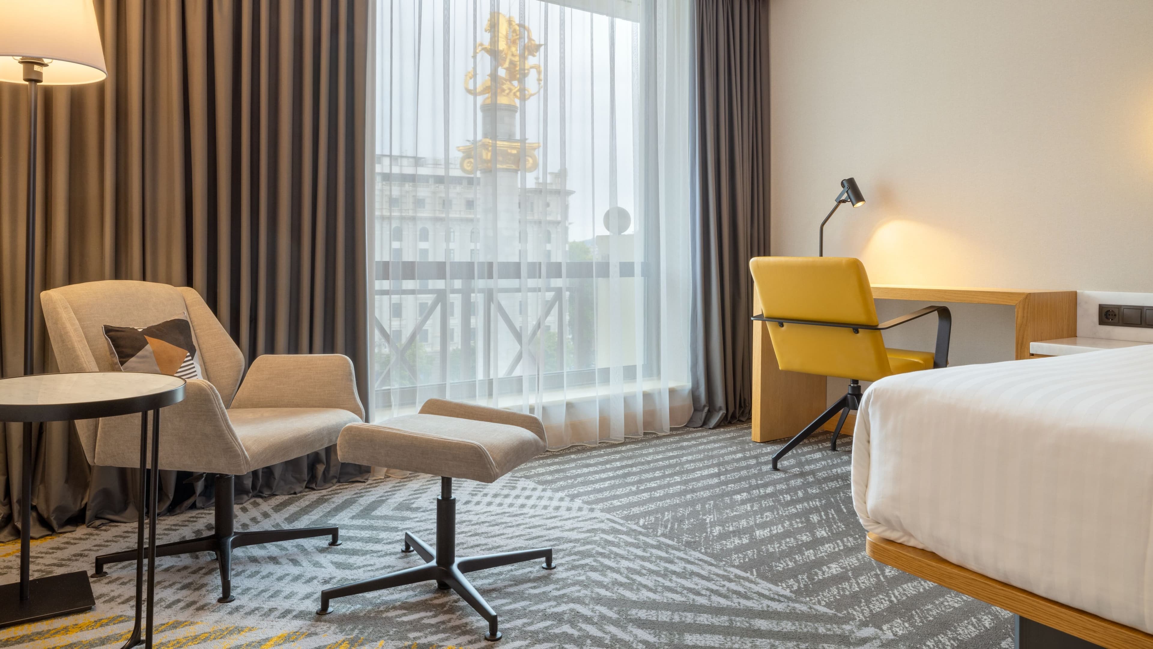 Superior Twin Room - Image 2