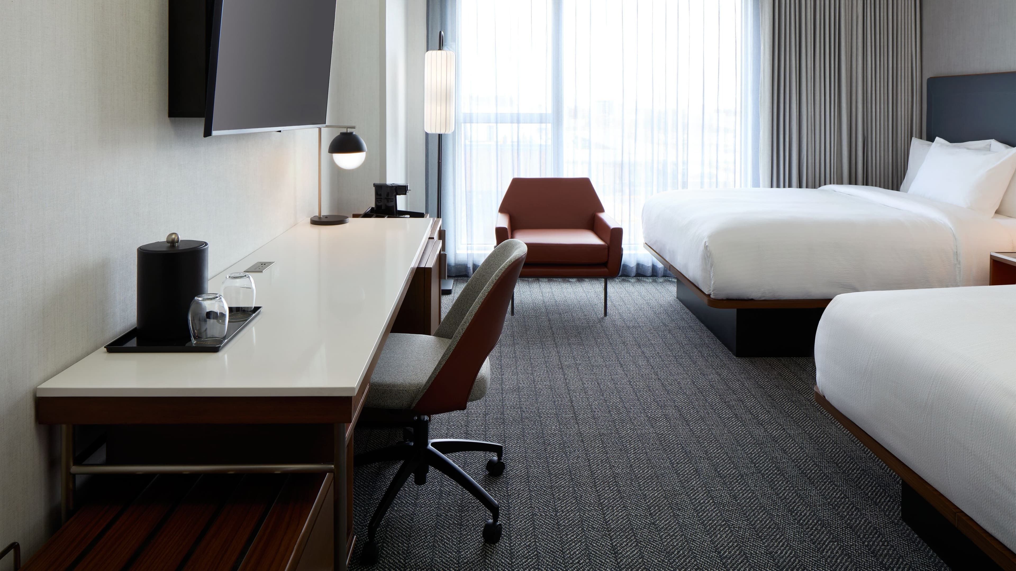 Courtyard  Montreal Laval — 9