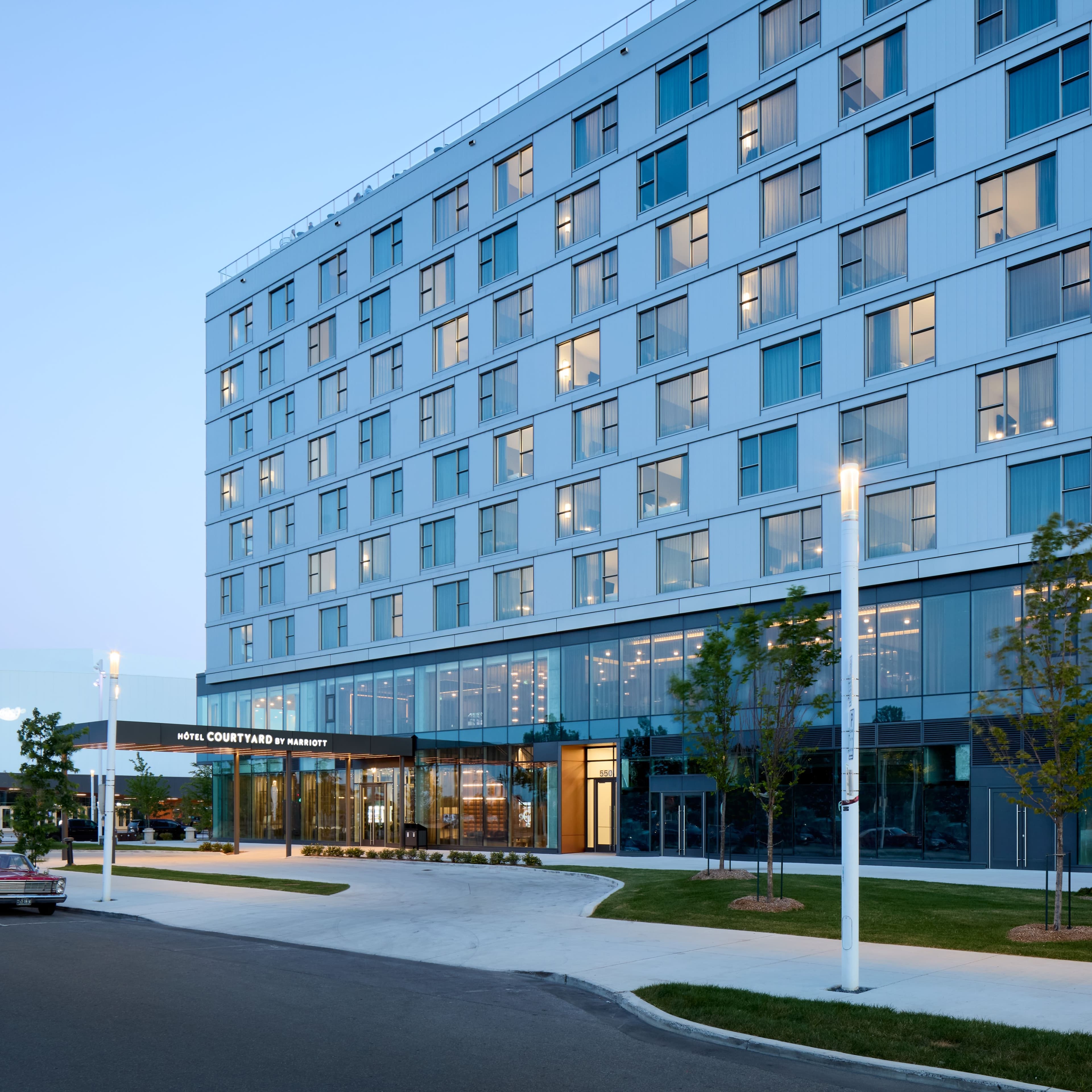 Courtyard  Montreal Laval - Image 1
