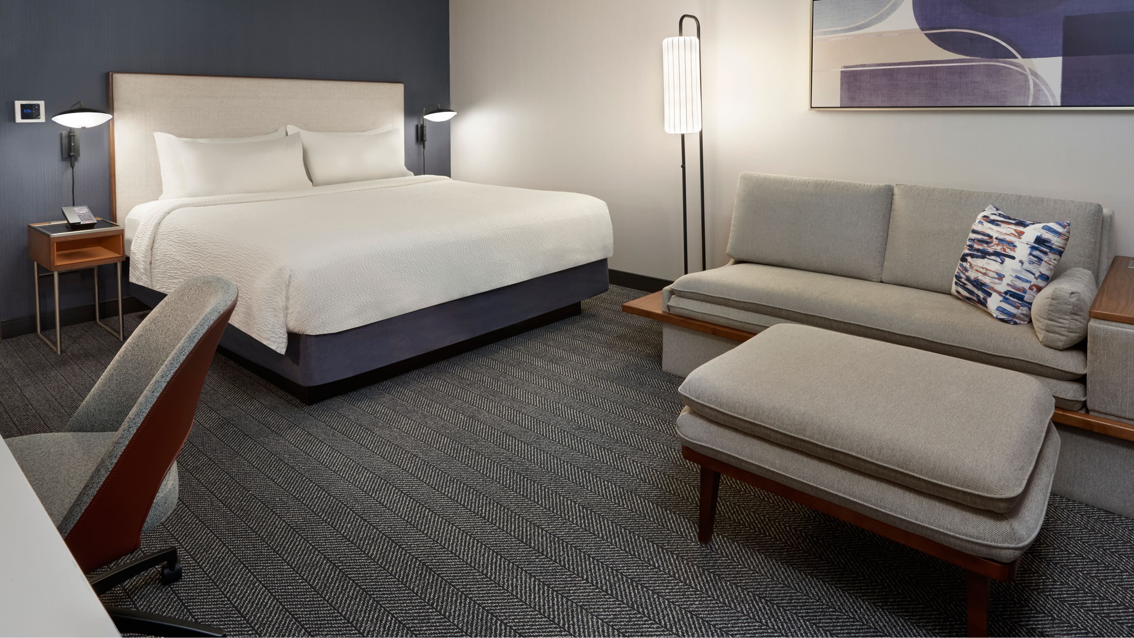 Holiday Inn Express & Suites Toronto Airport West — 6
