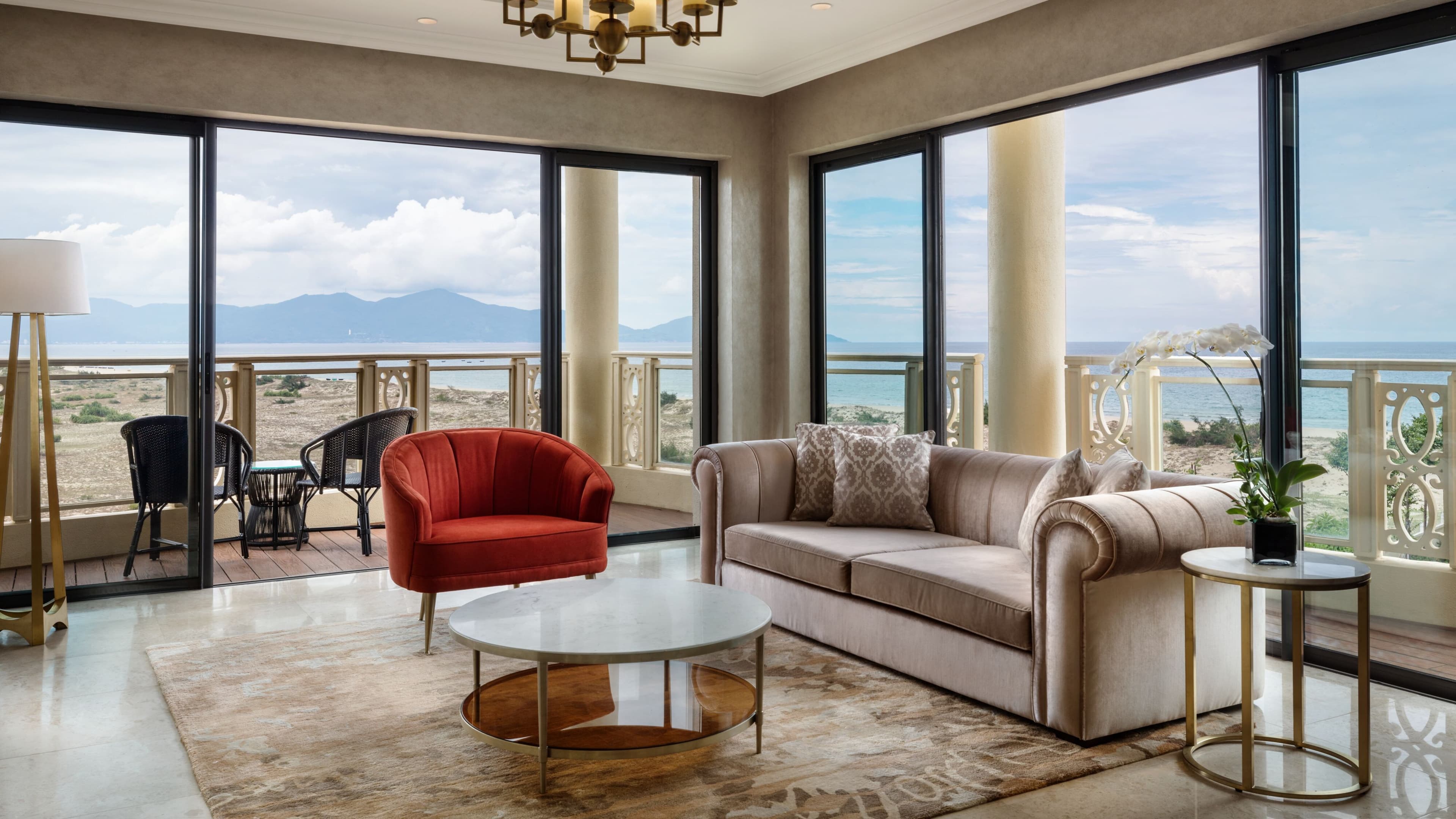 Sheraton Grand Danang Resort & Convention Center — 11