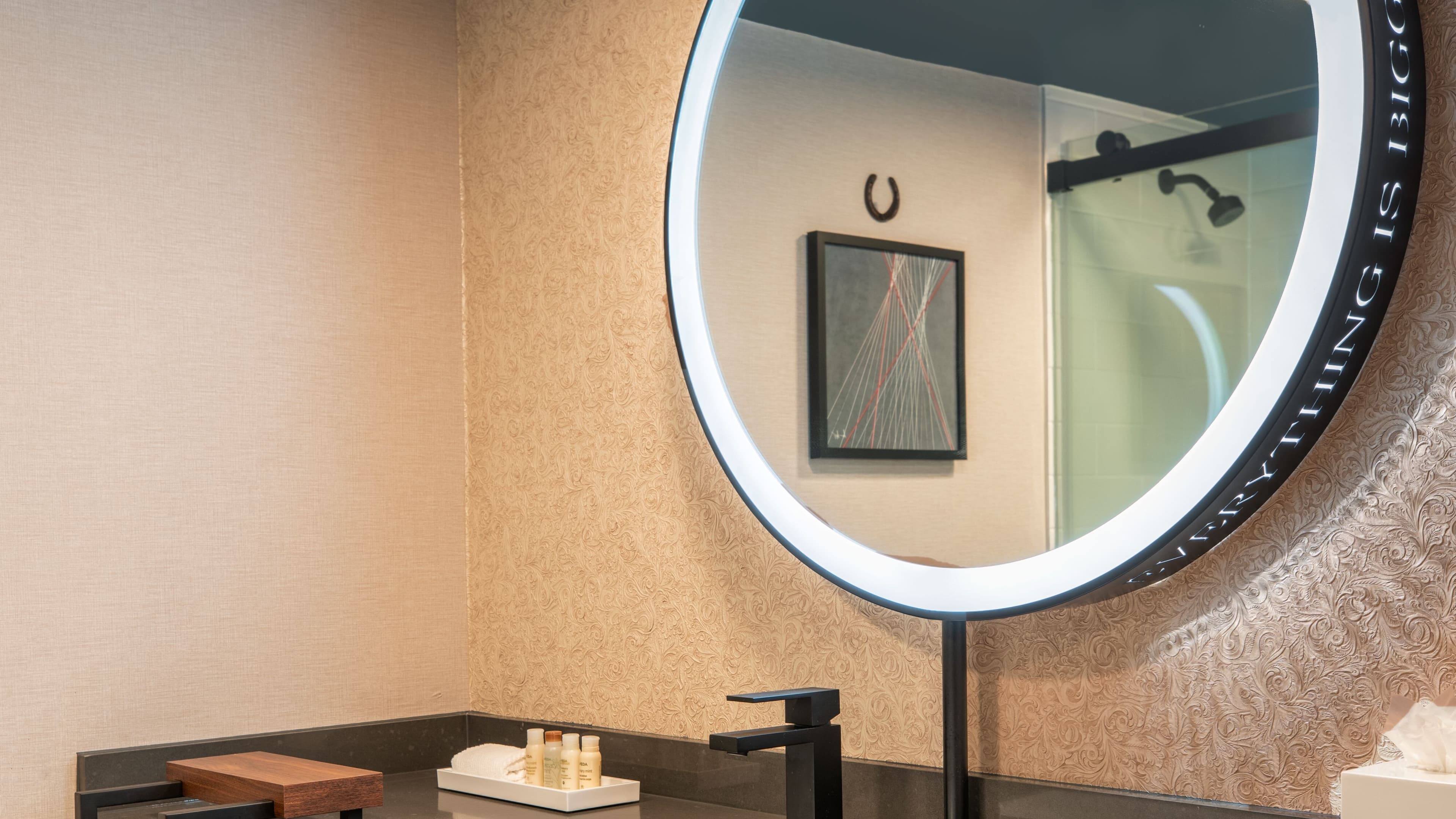Renaissance Dallas Addison Hotel - Image 4