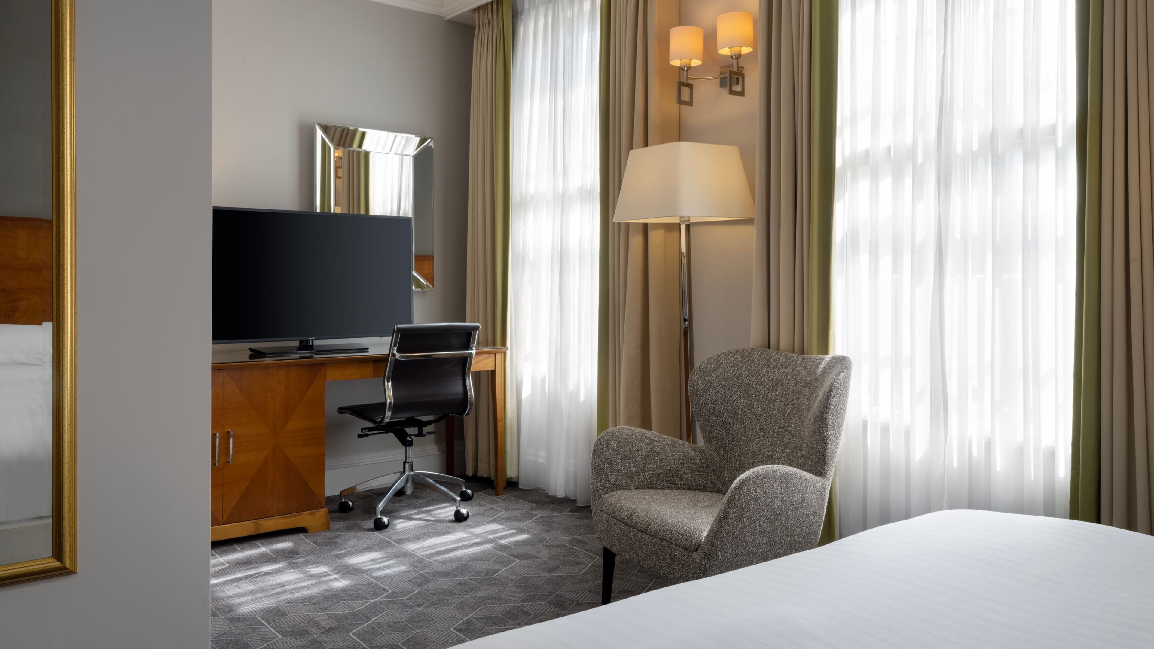 Superior Room - Image 2