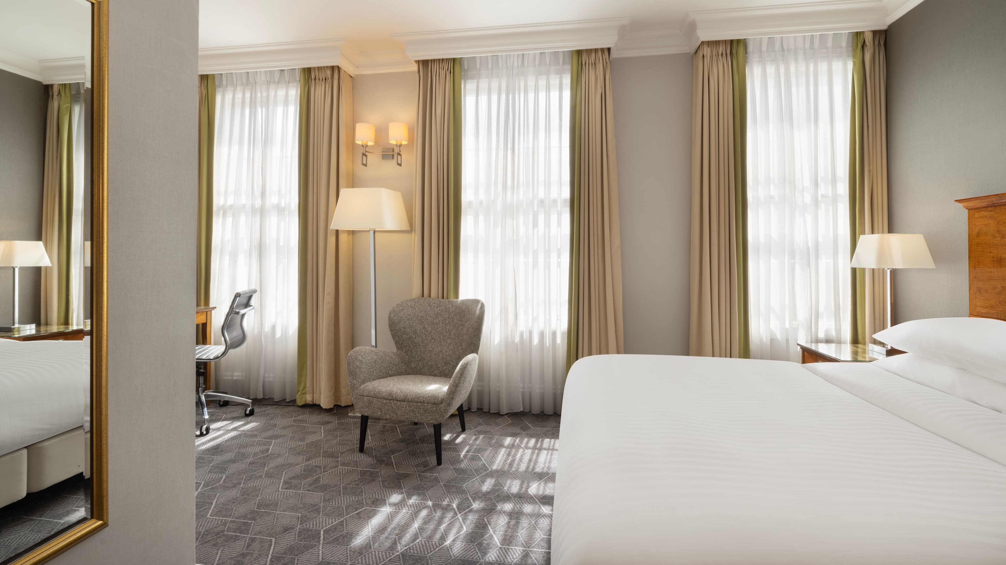 Superior Room - Image 1