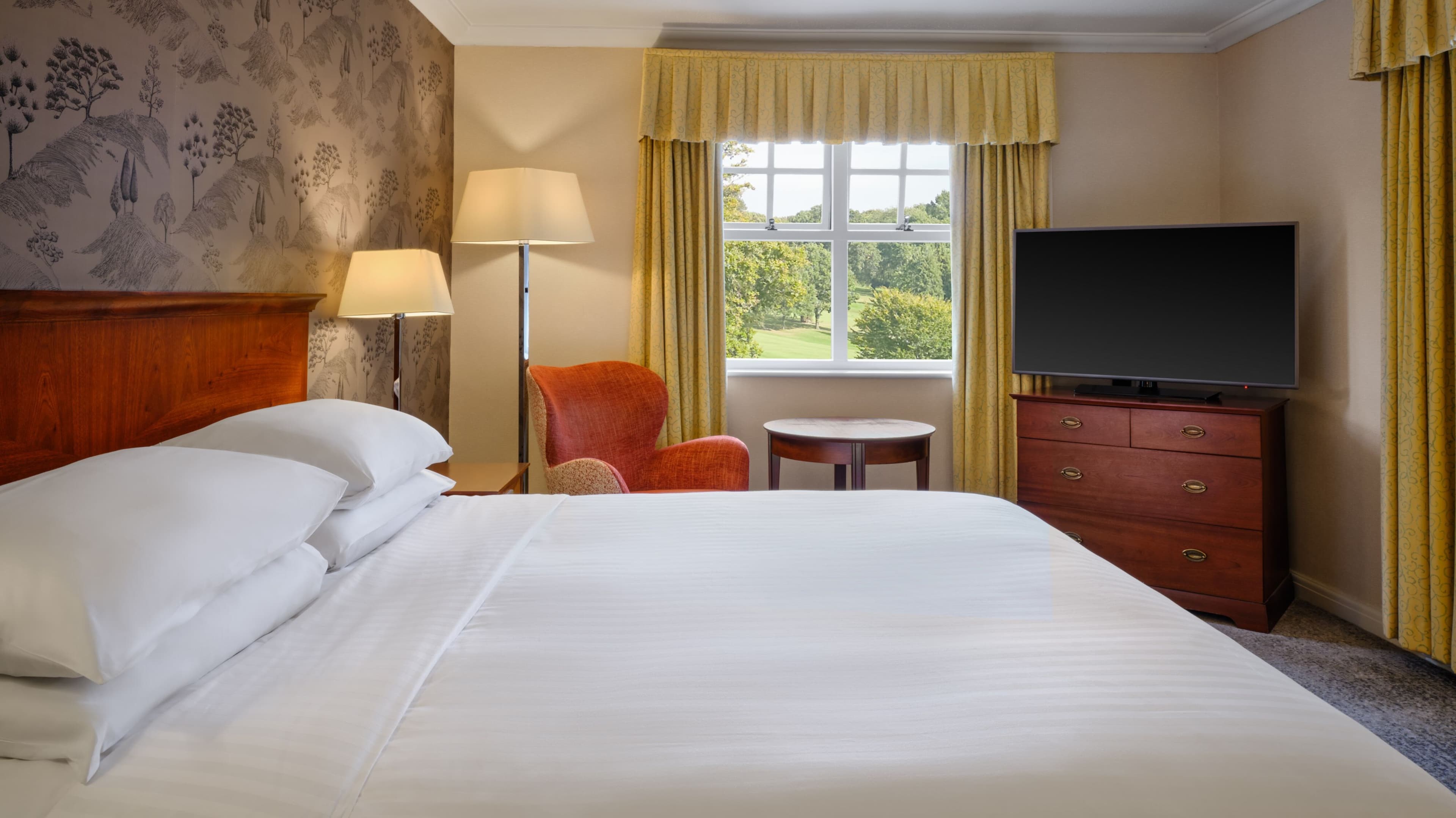 Deluxe Room - Image 4