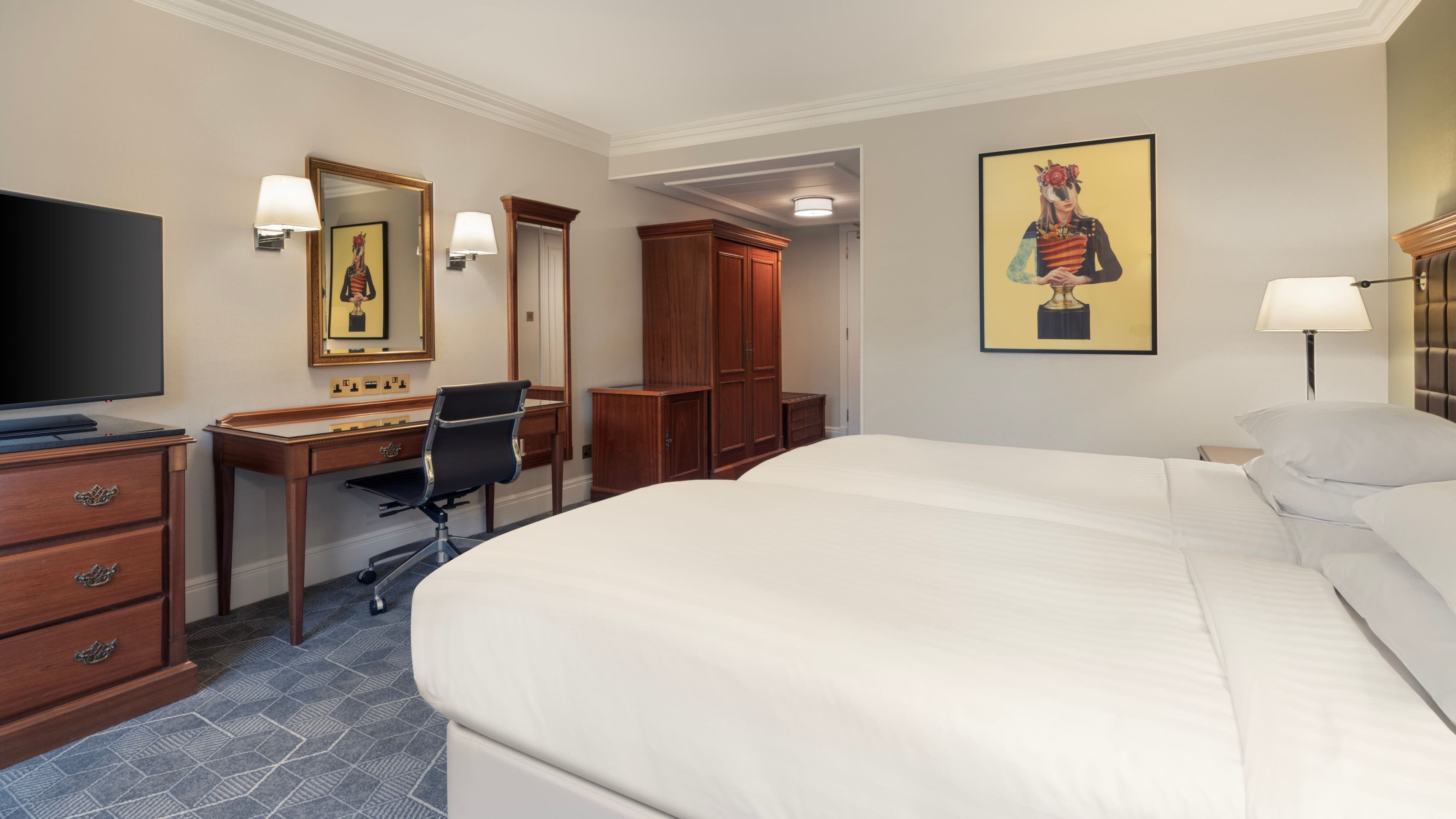 Deluxe Room - Image 1