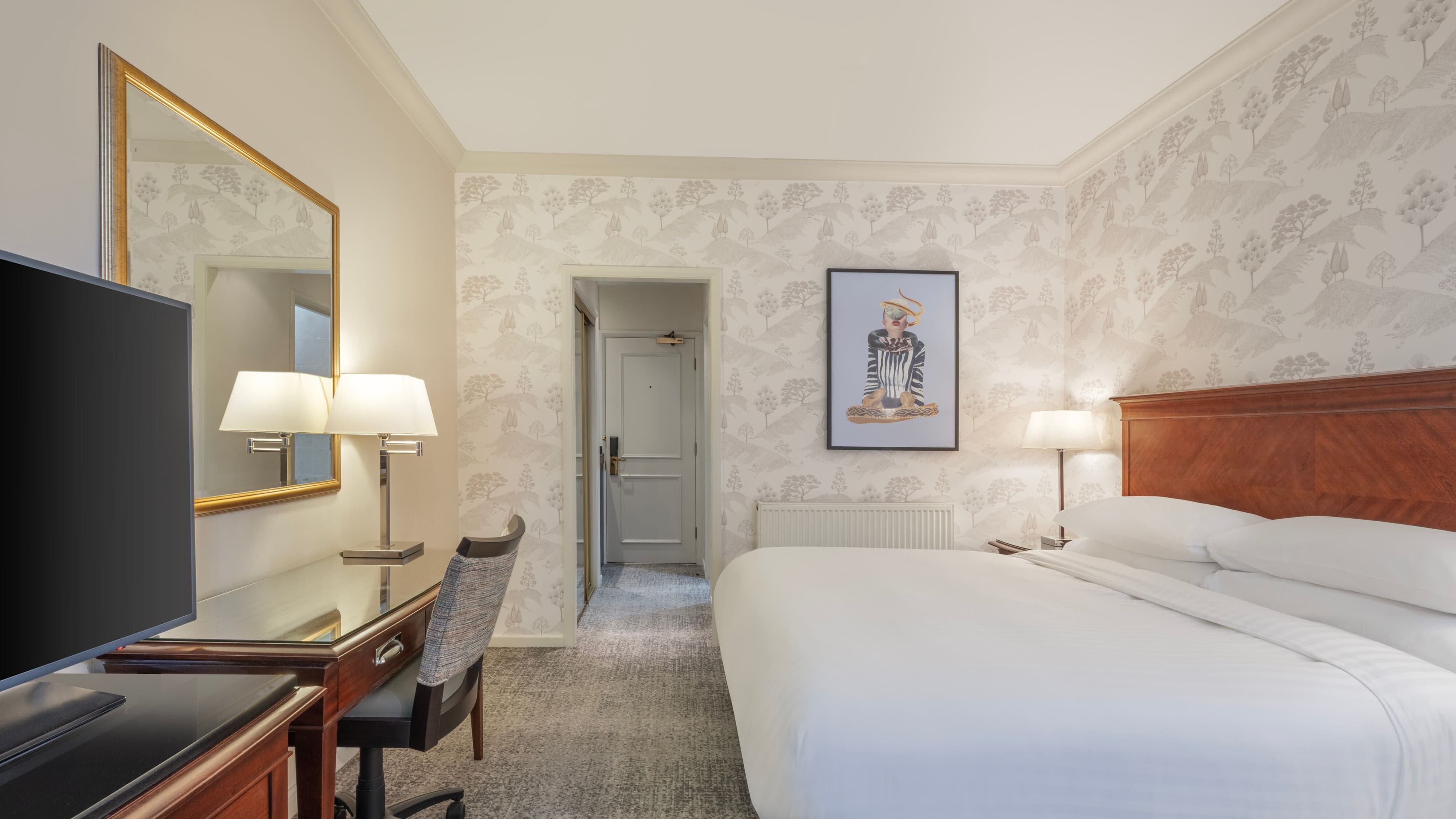 Deluxe Room - Image 1