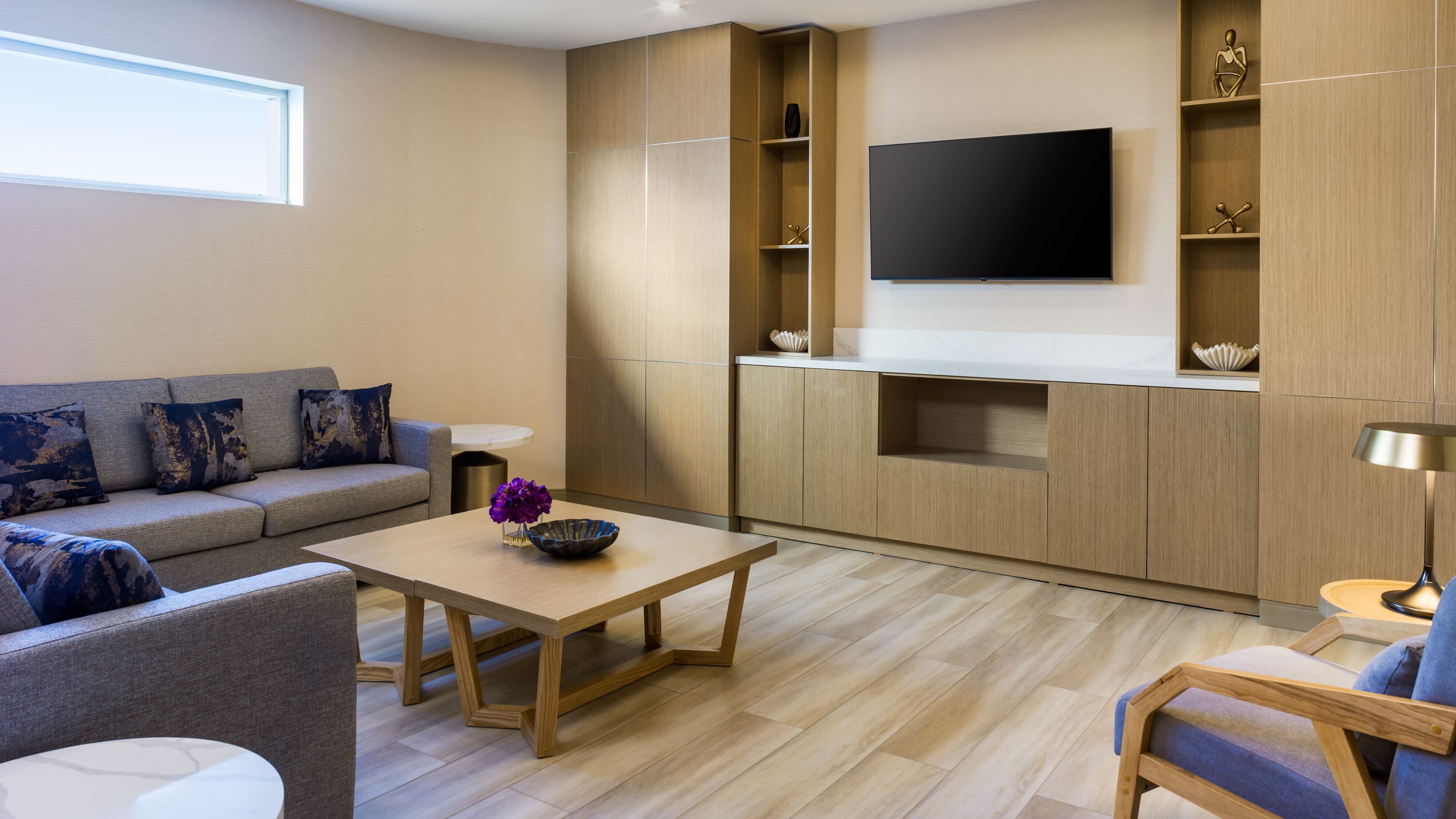 Delta Hotels Ontario Airport — 13