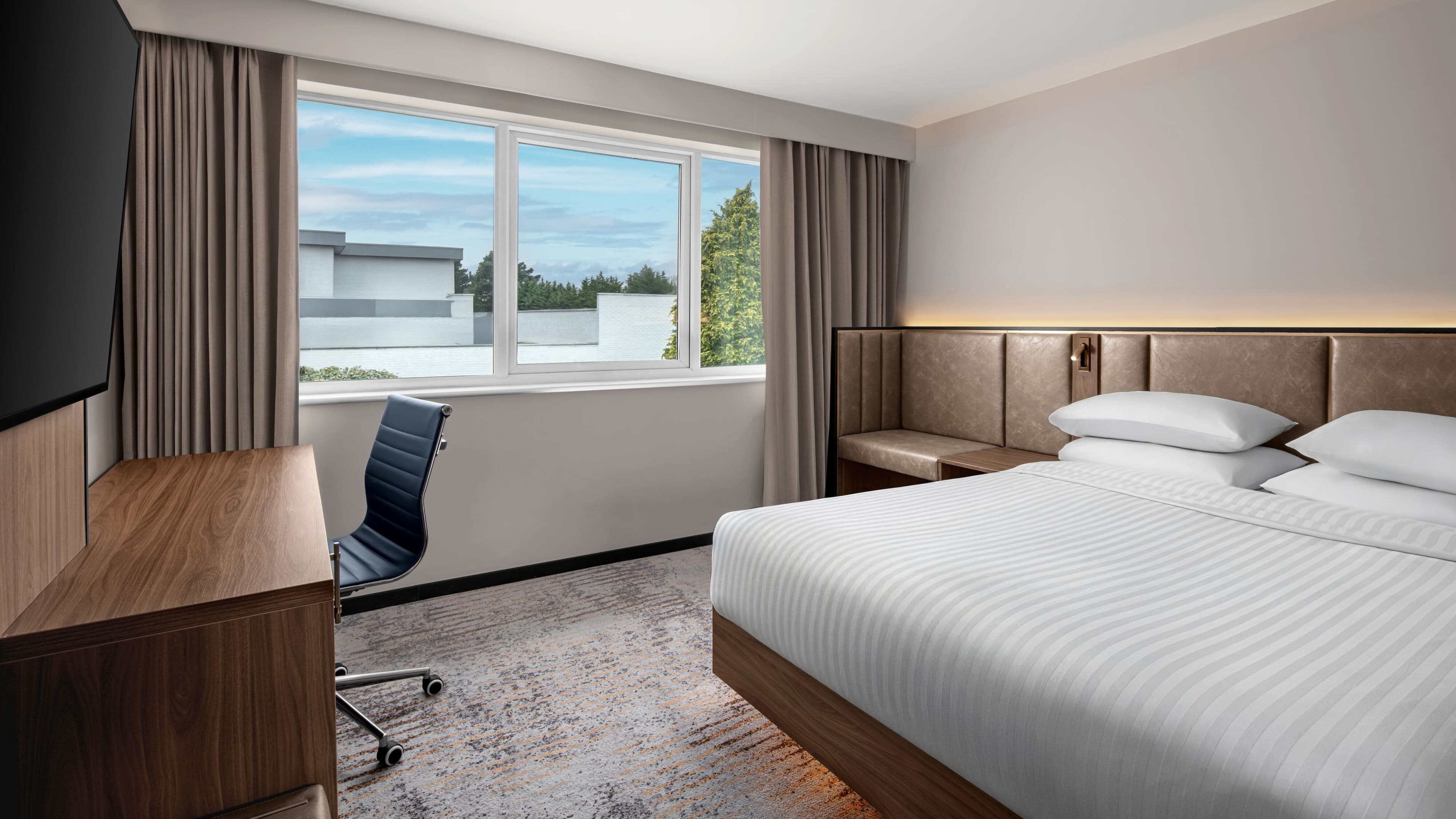 Delta Hotels Colchester - Image 2