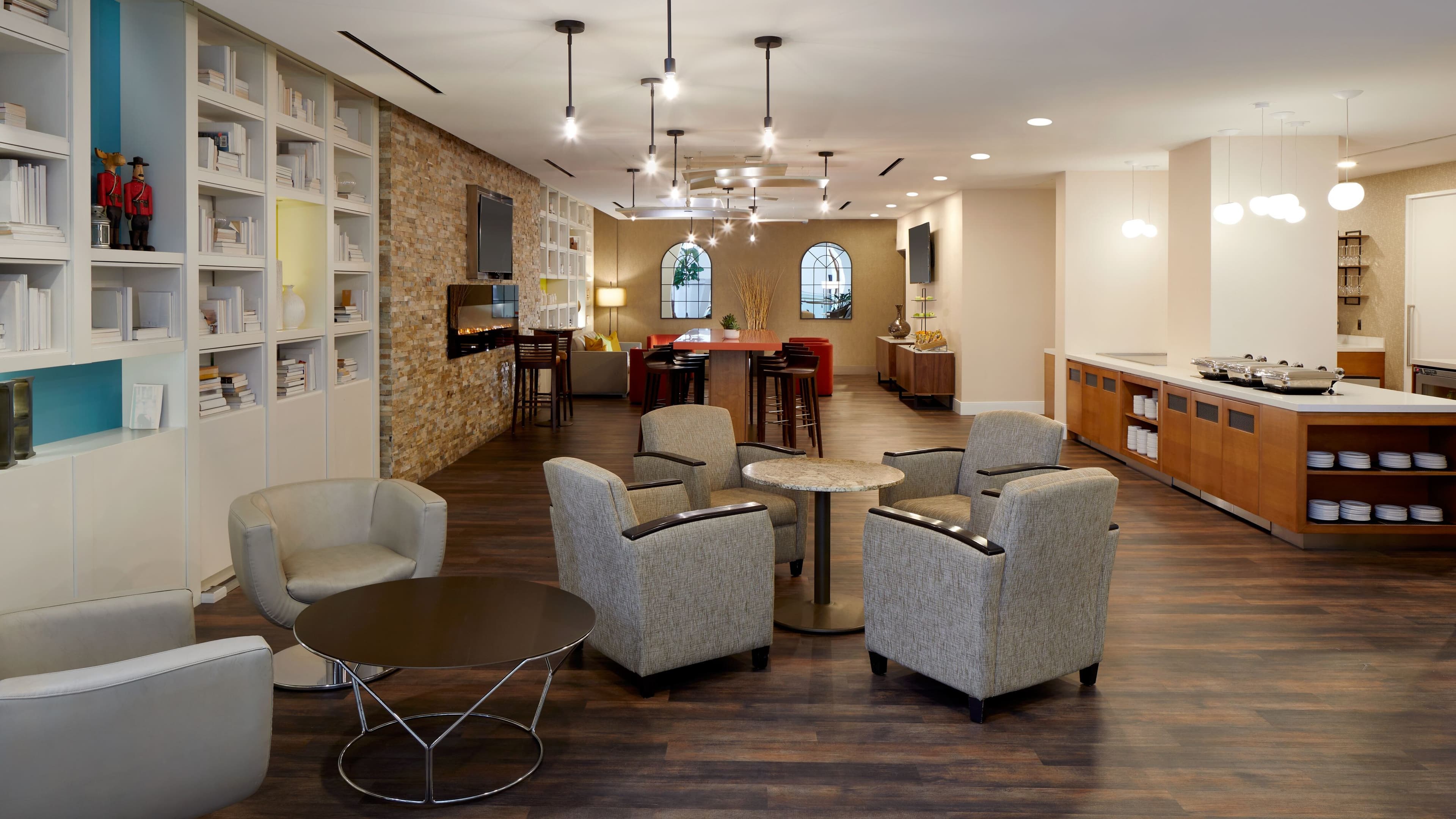 Delta Hotels Ottawa City Centre — 10
