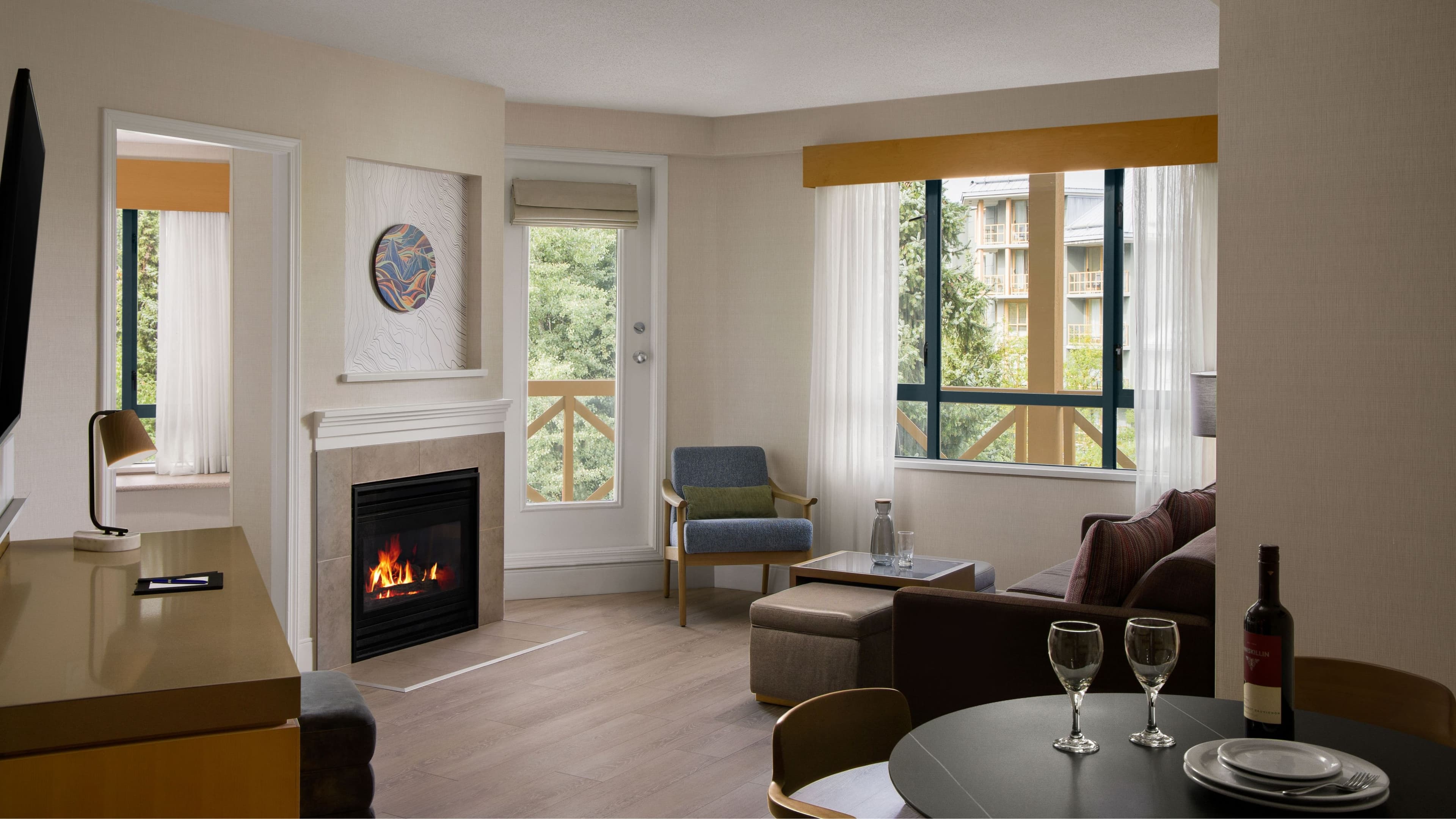 1 Bedroom Family Suite - Image 4