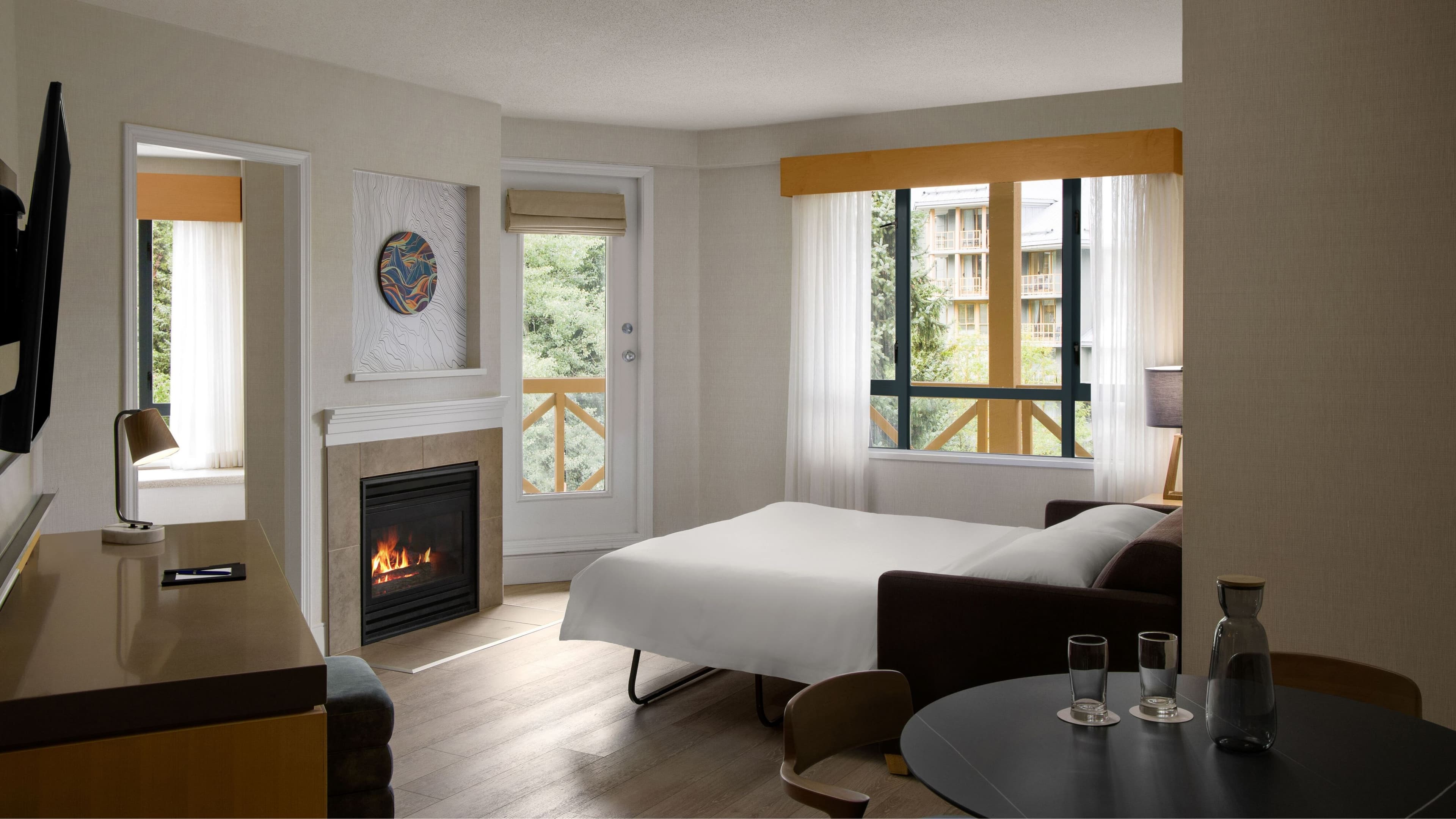 1 Bedroom Family Suite - Image 3