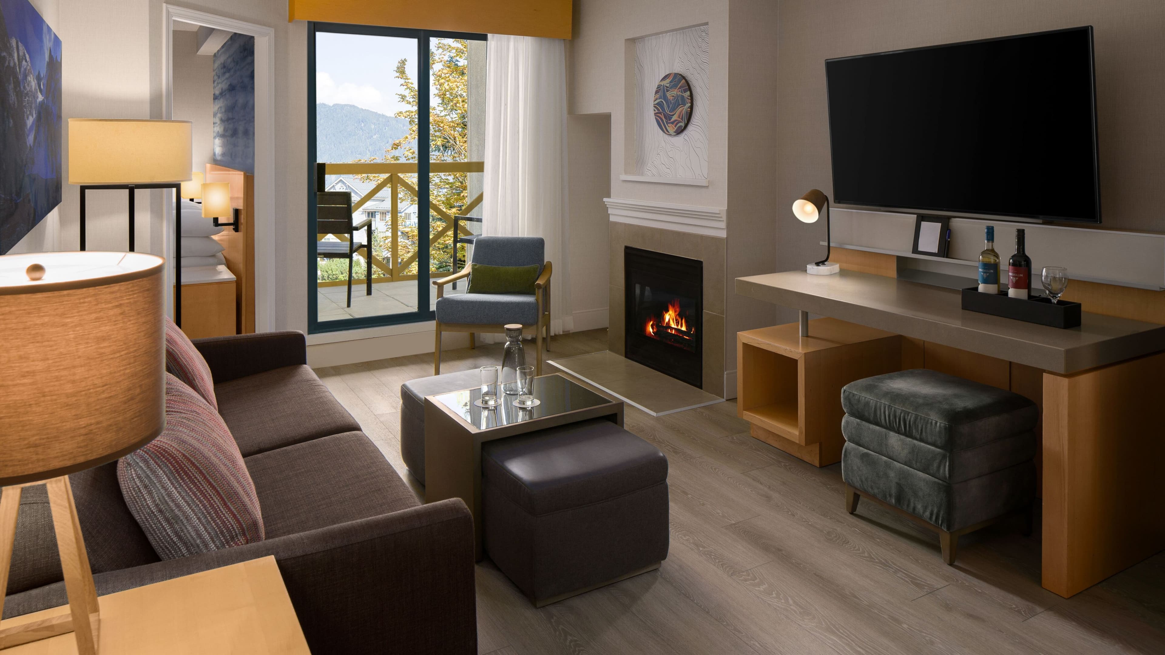 1 Bedroom Family Suite - Image 2