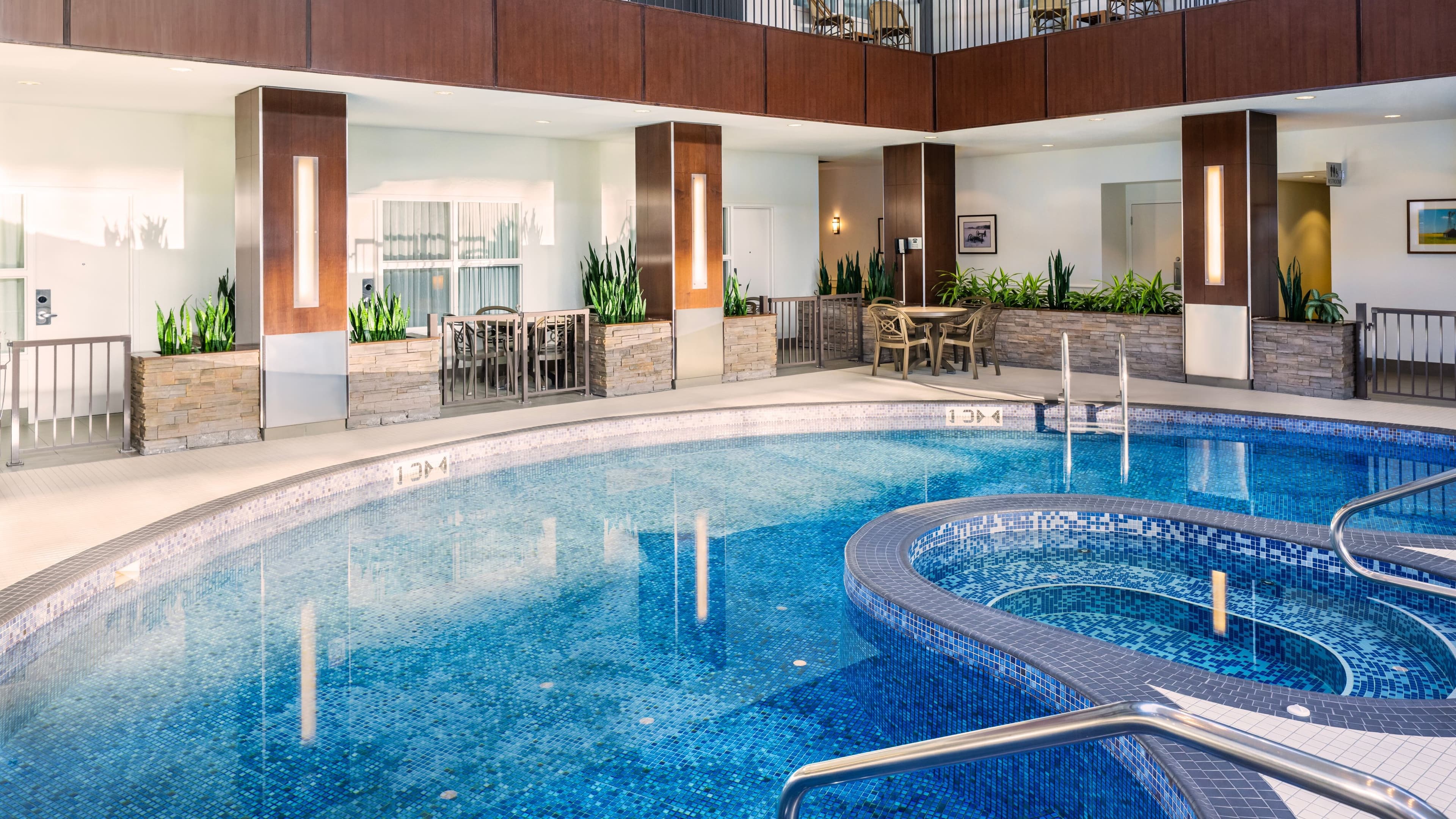 Delta Hotels Calgary South — 16