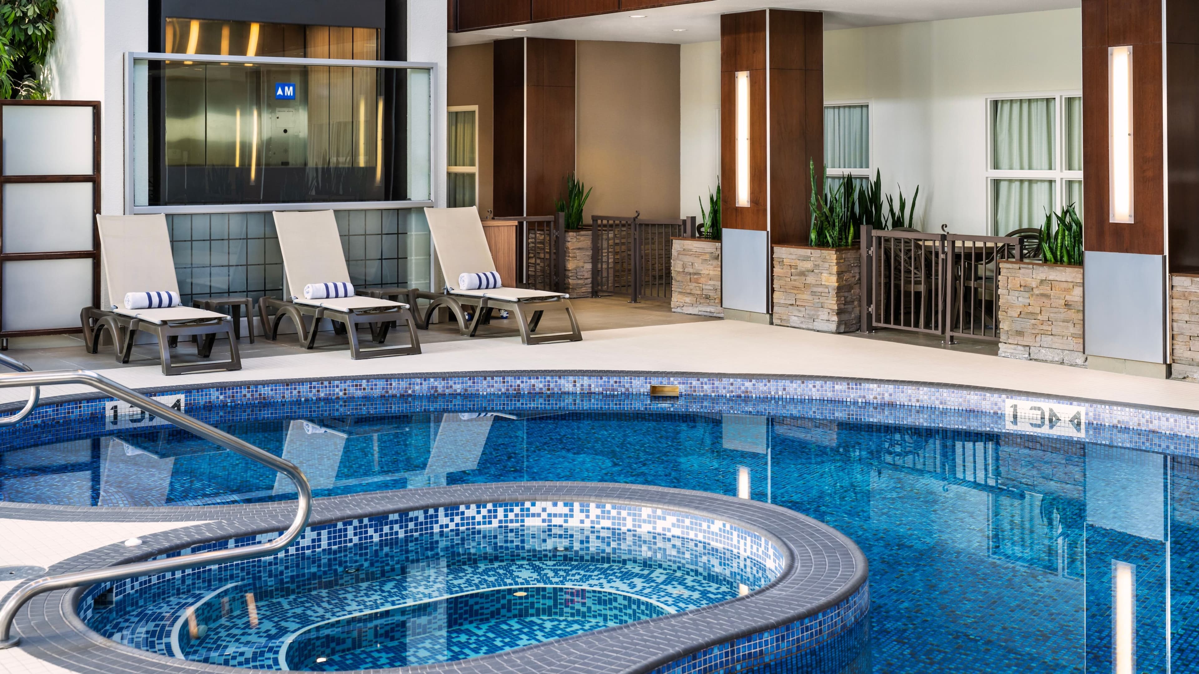 Delta Hotels Calgary South — 11