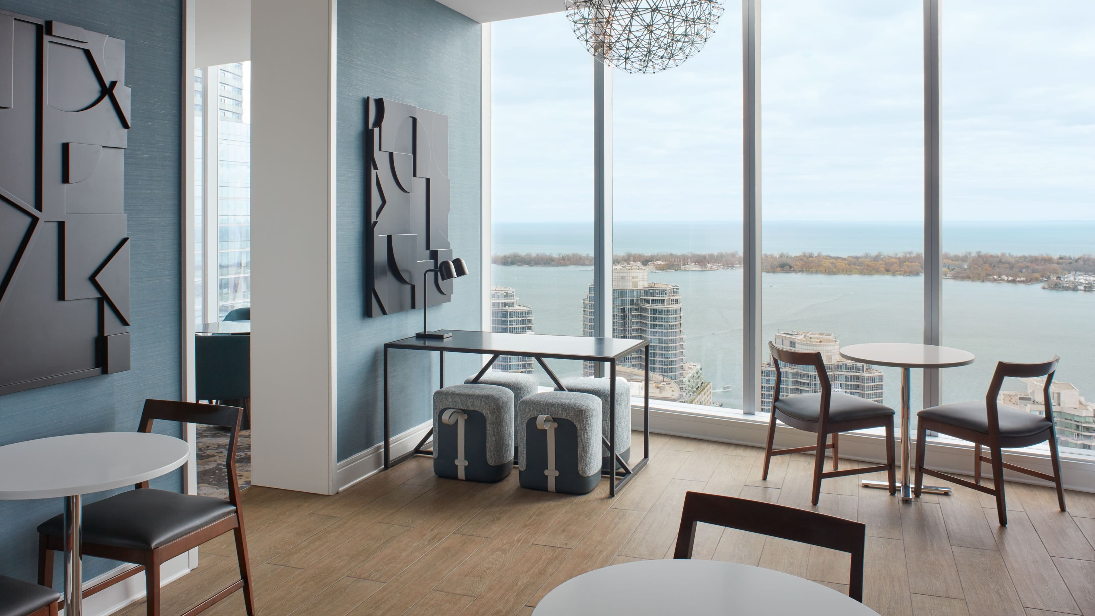 Delta Hotels Toronto — 13