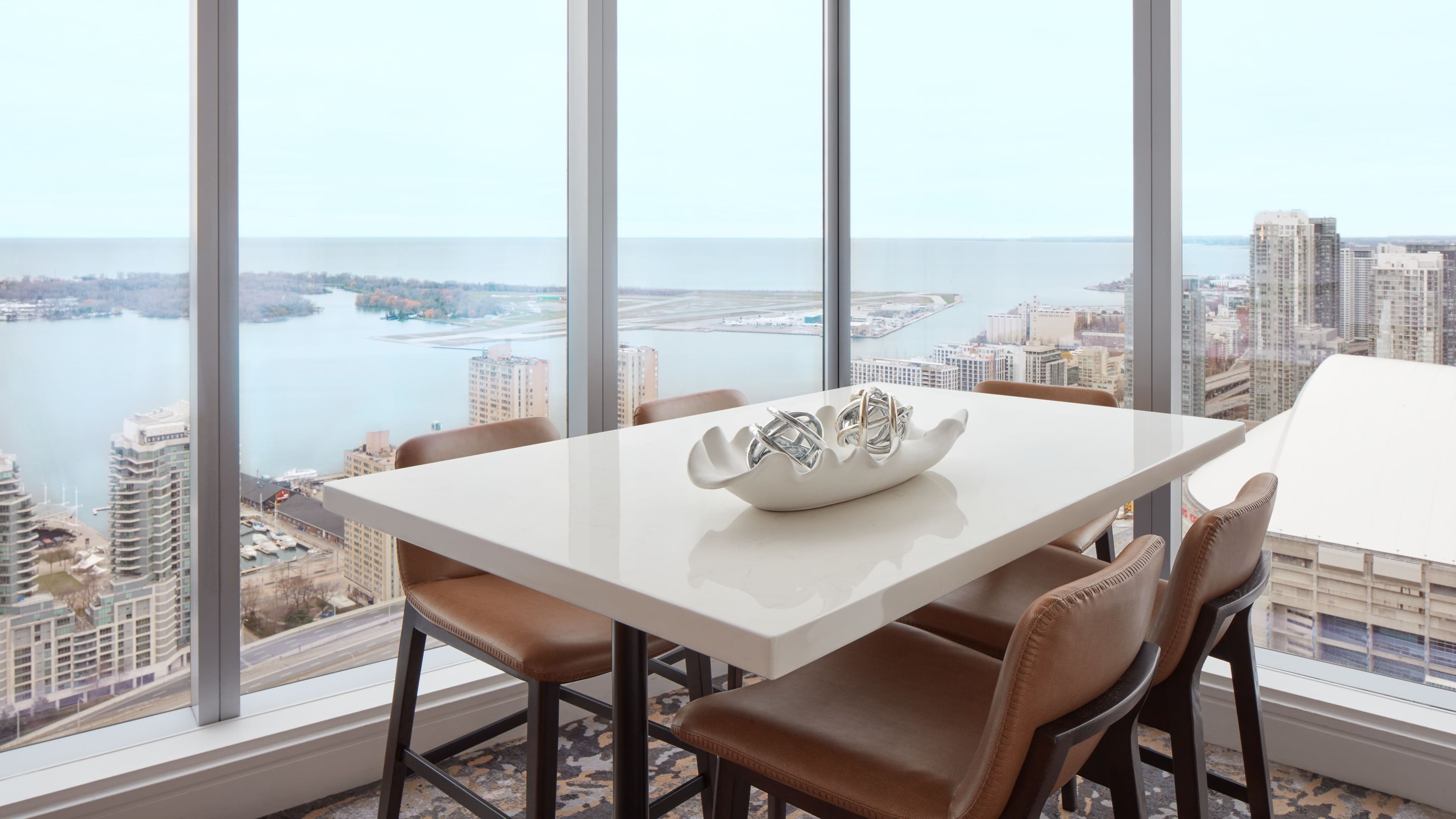 Delta Hotels Toronto — 15