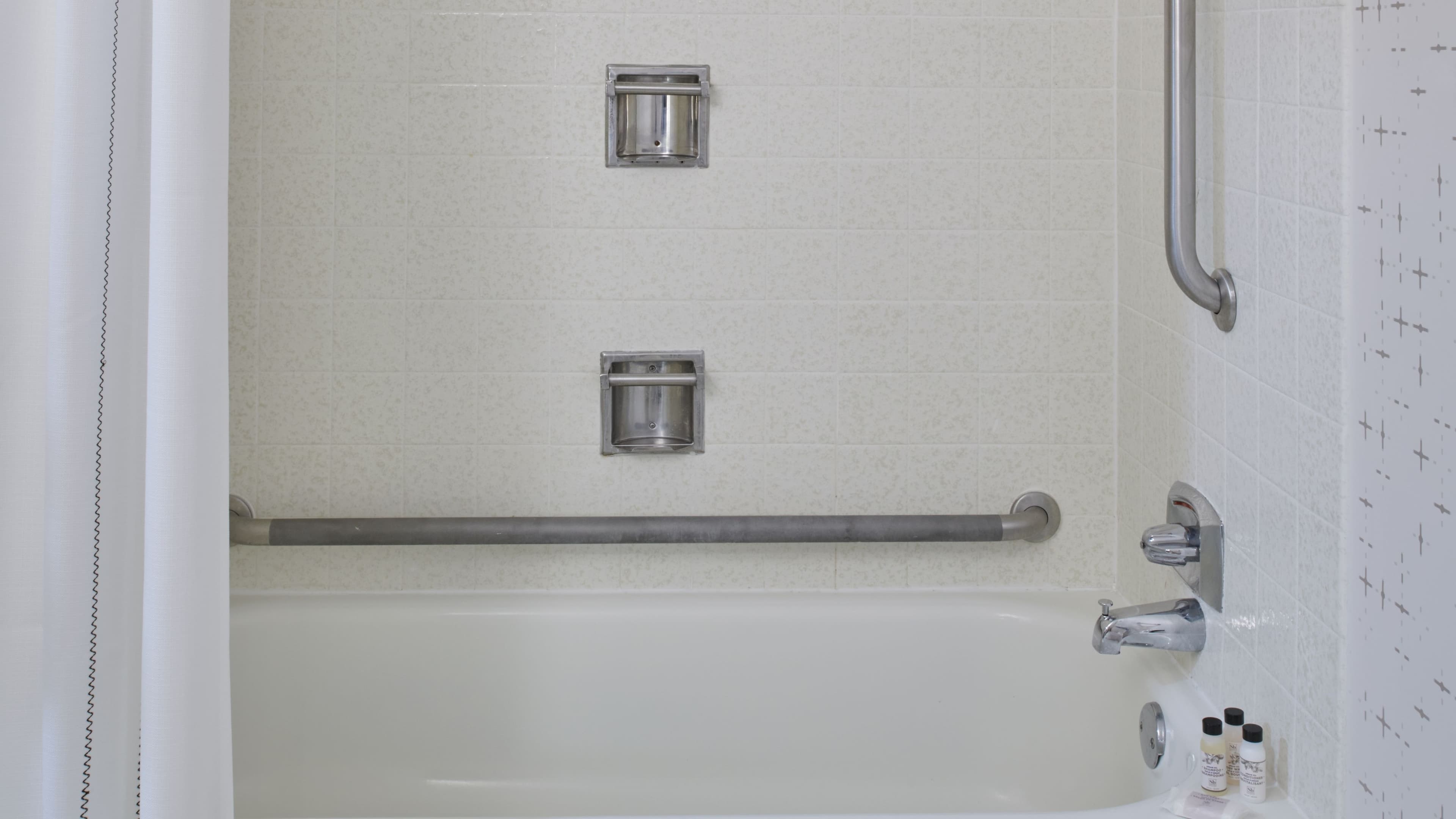 Delta Hotels Detroit Novi — 13