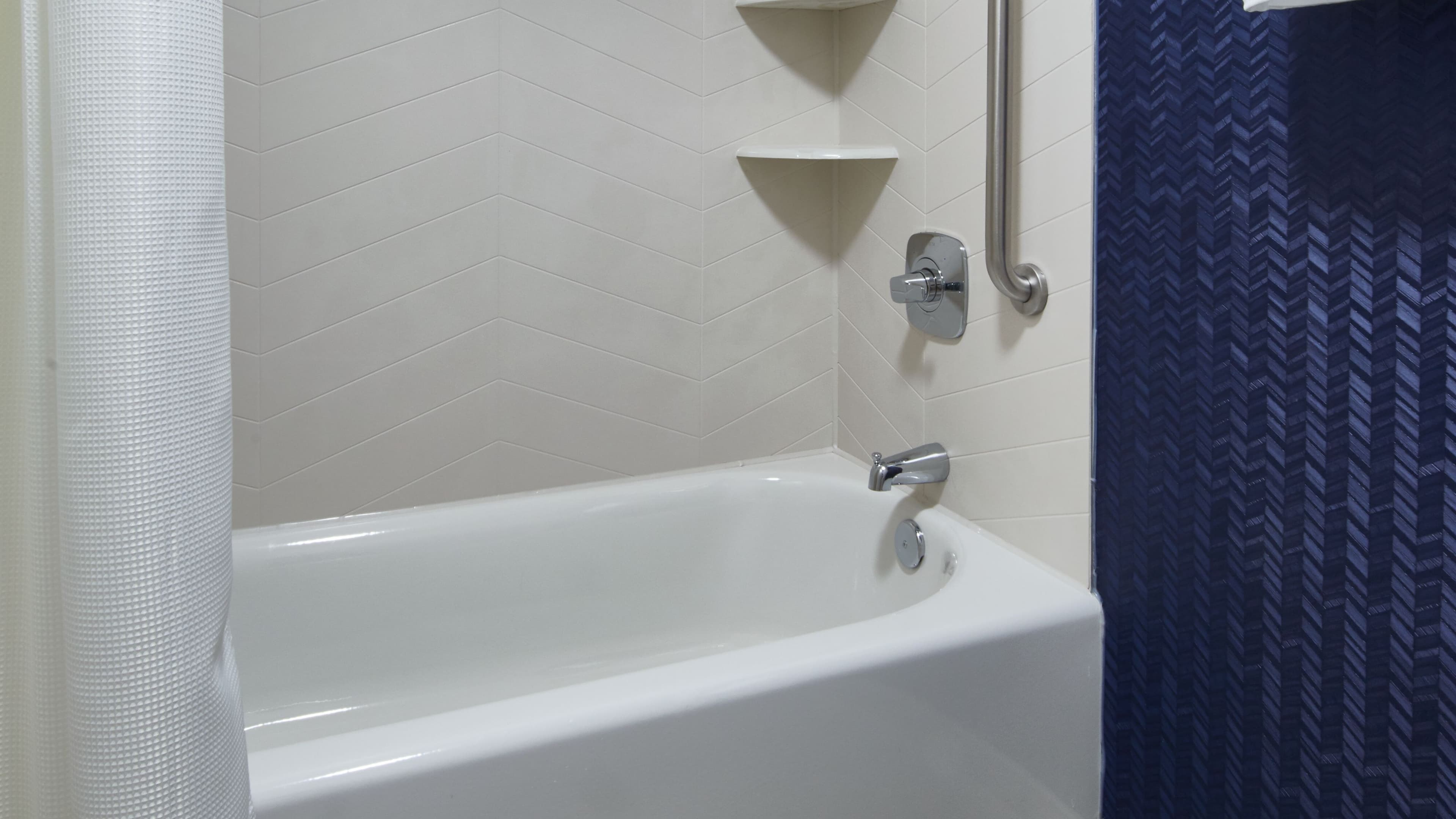 Fairfield Inn & Suites Detroit Livonia - Image 4