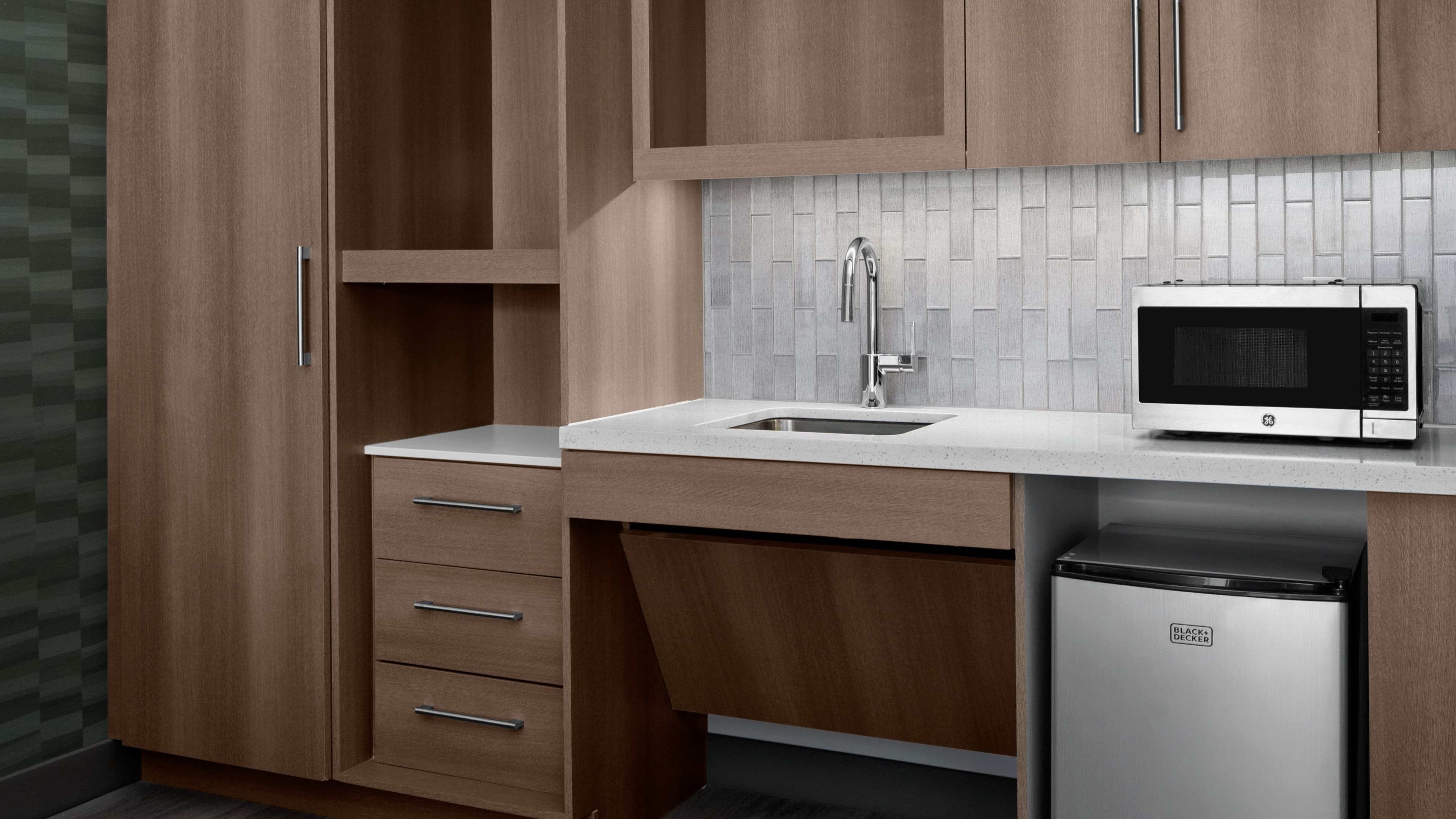 Standard - Image 3