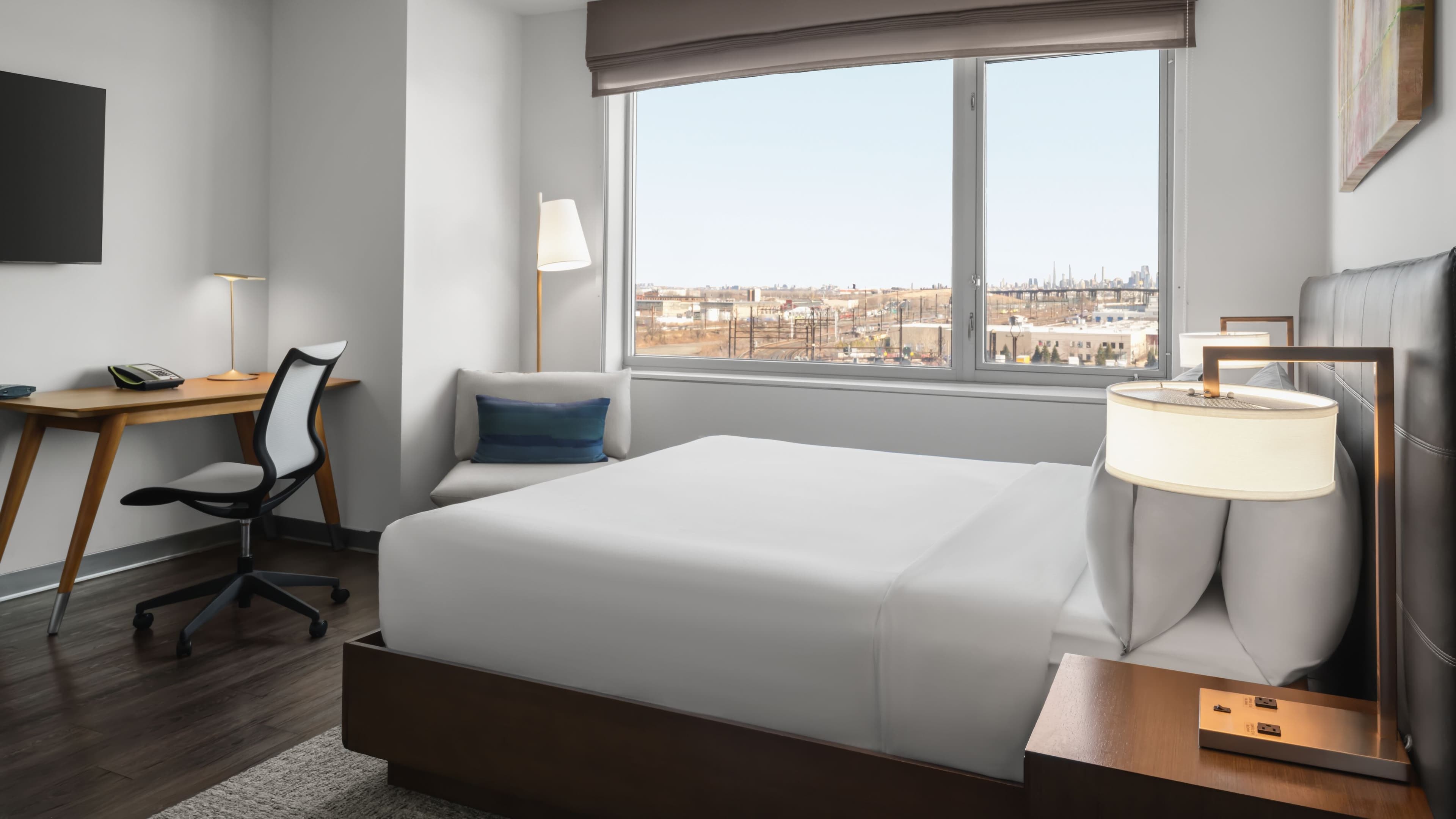 Element Harrison - Newark - Image 5