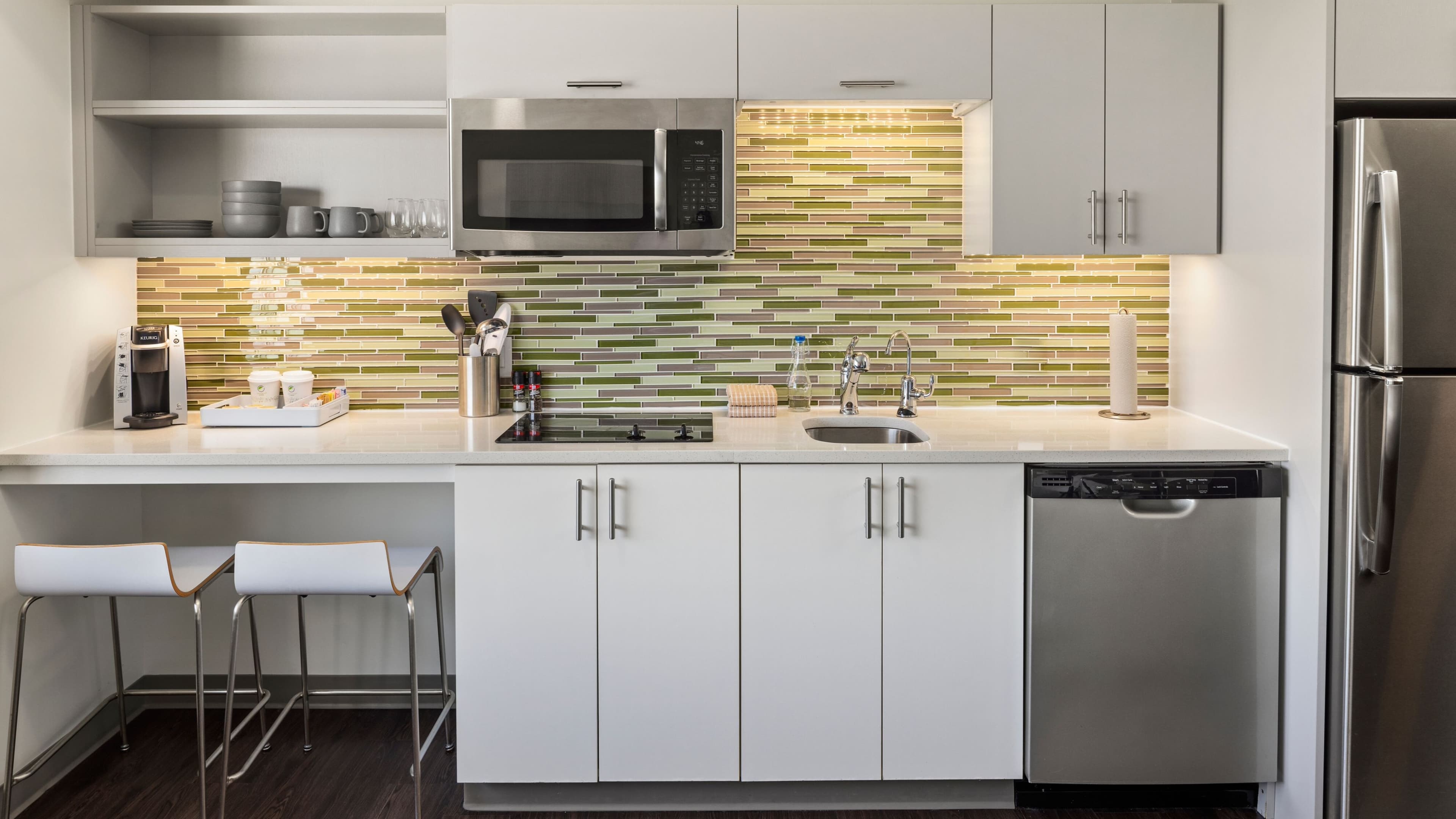 Studio King - Image 2