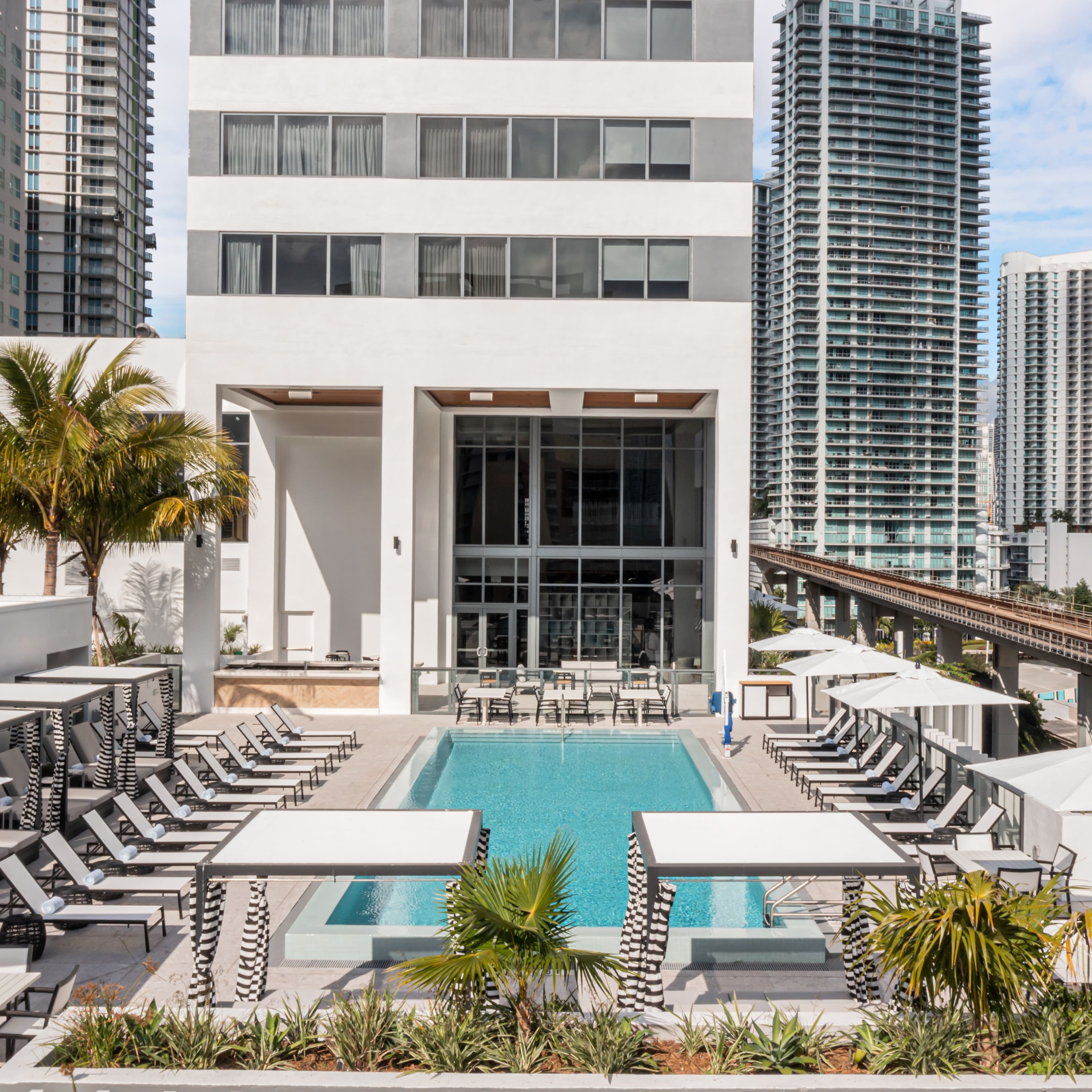 Element Miami Brickell - Image 1