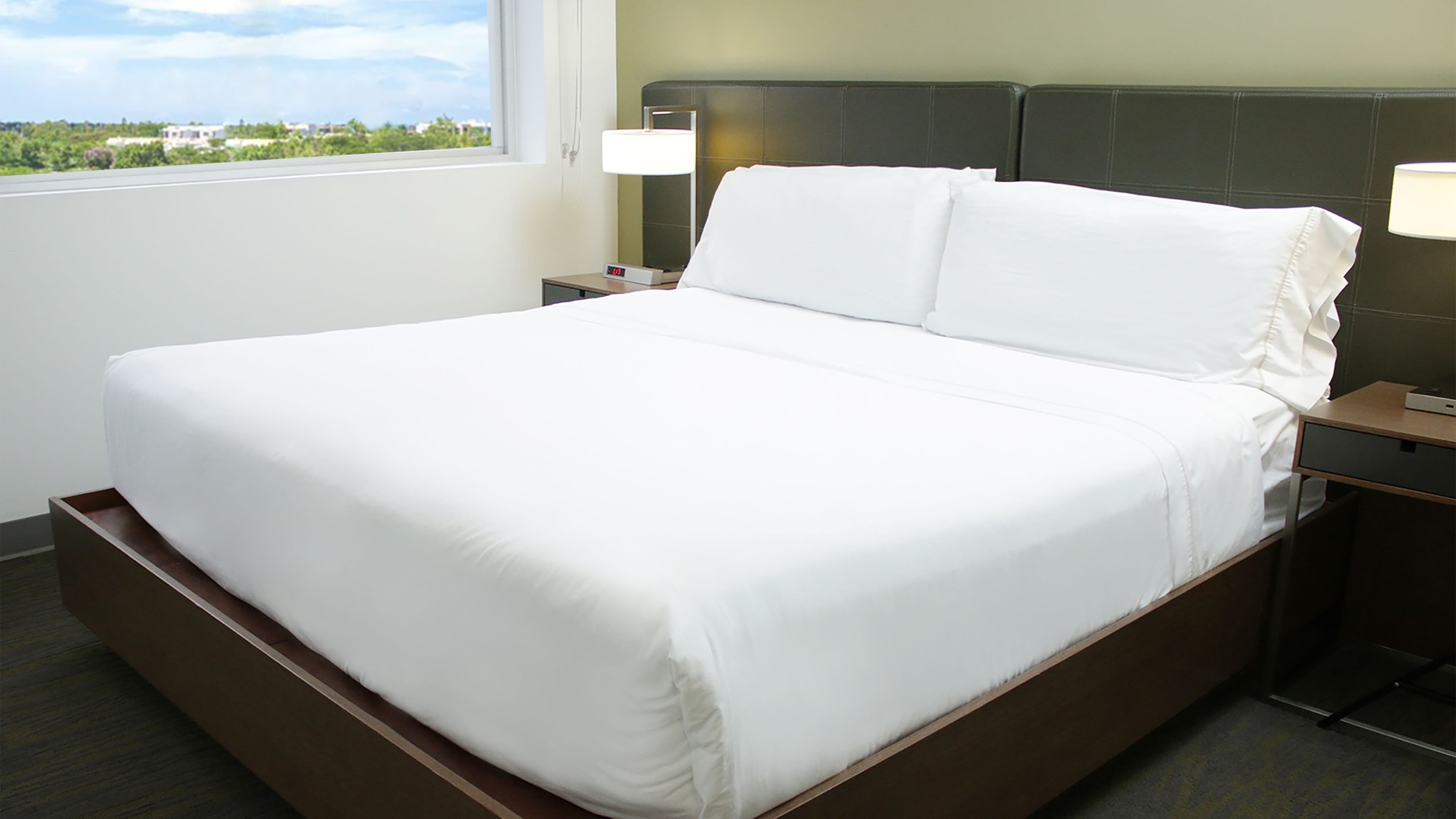 Element Miami Doral — 2