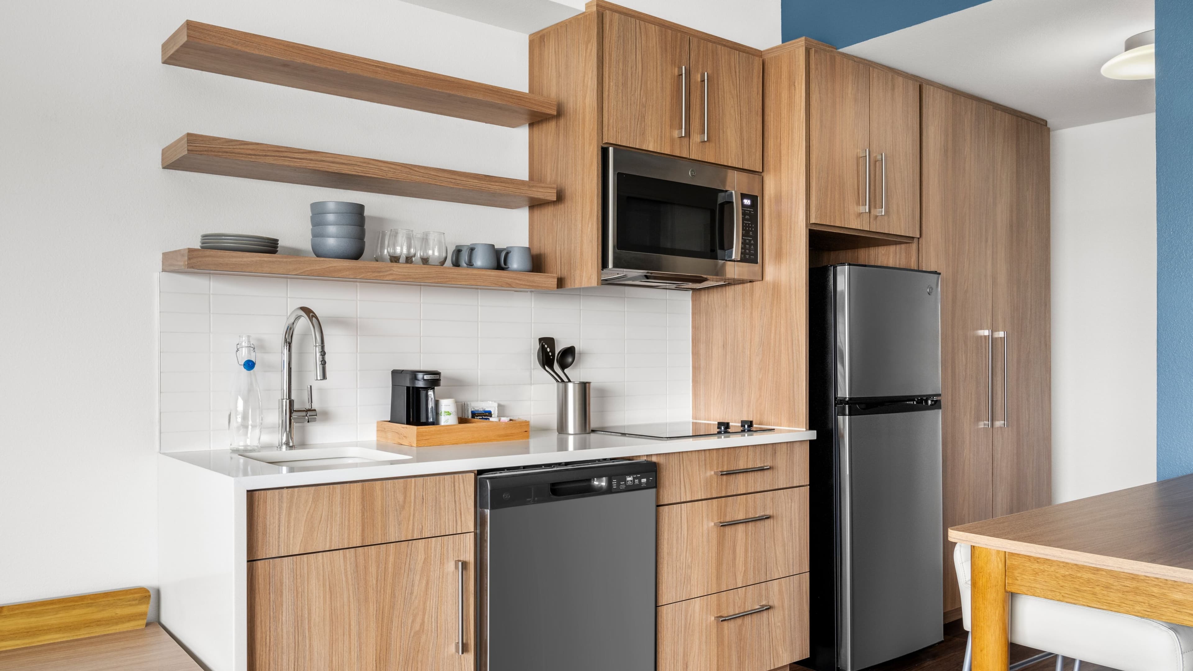 Element Springfield South — 8