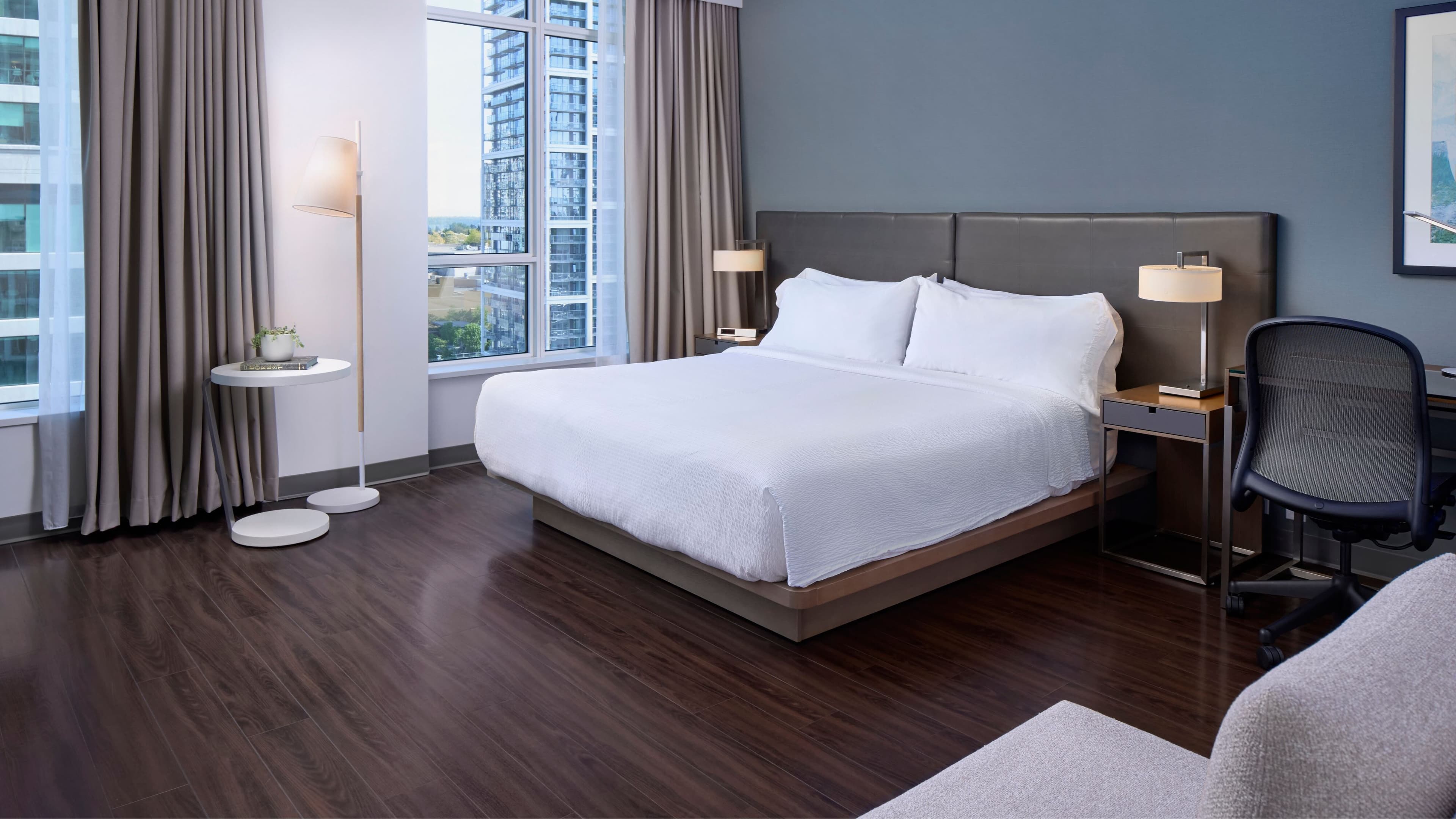 Element Vancouver Metrotown — 7